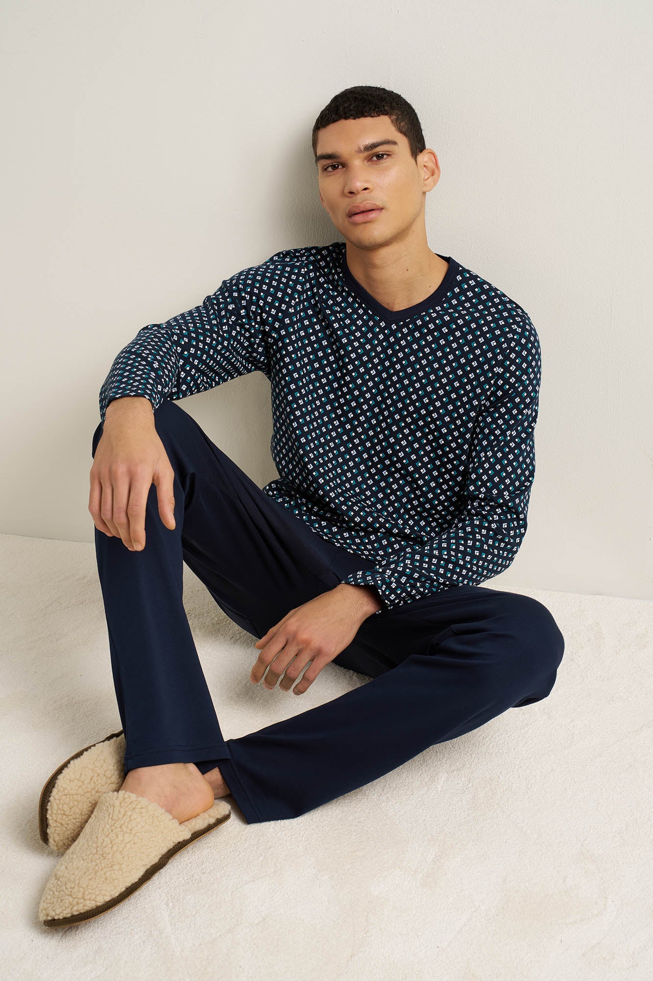 https://assets.vampfashion.com/SOFTONE_TMP_IMAGES/3_0344417047.jpg