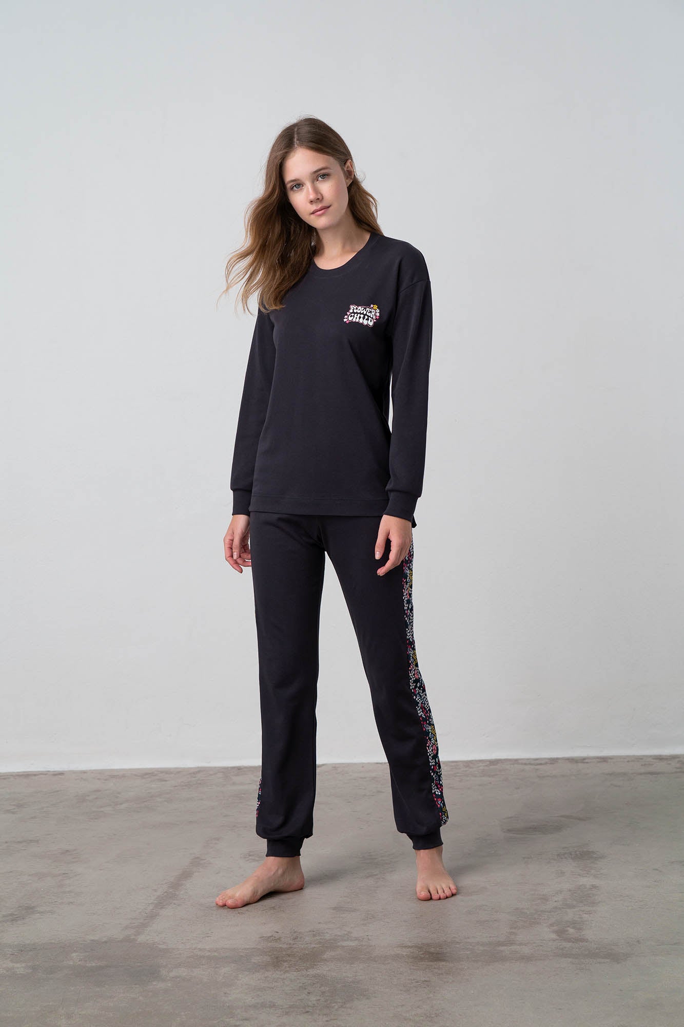 https://assets.vampfashion.com/SOFTONE_TMP_IMAGES/3_0372949246.jpg