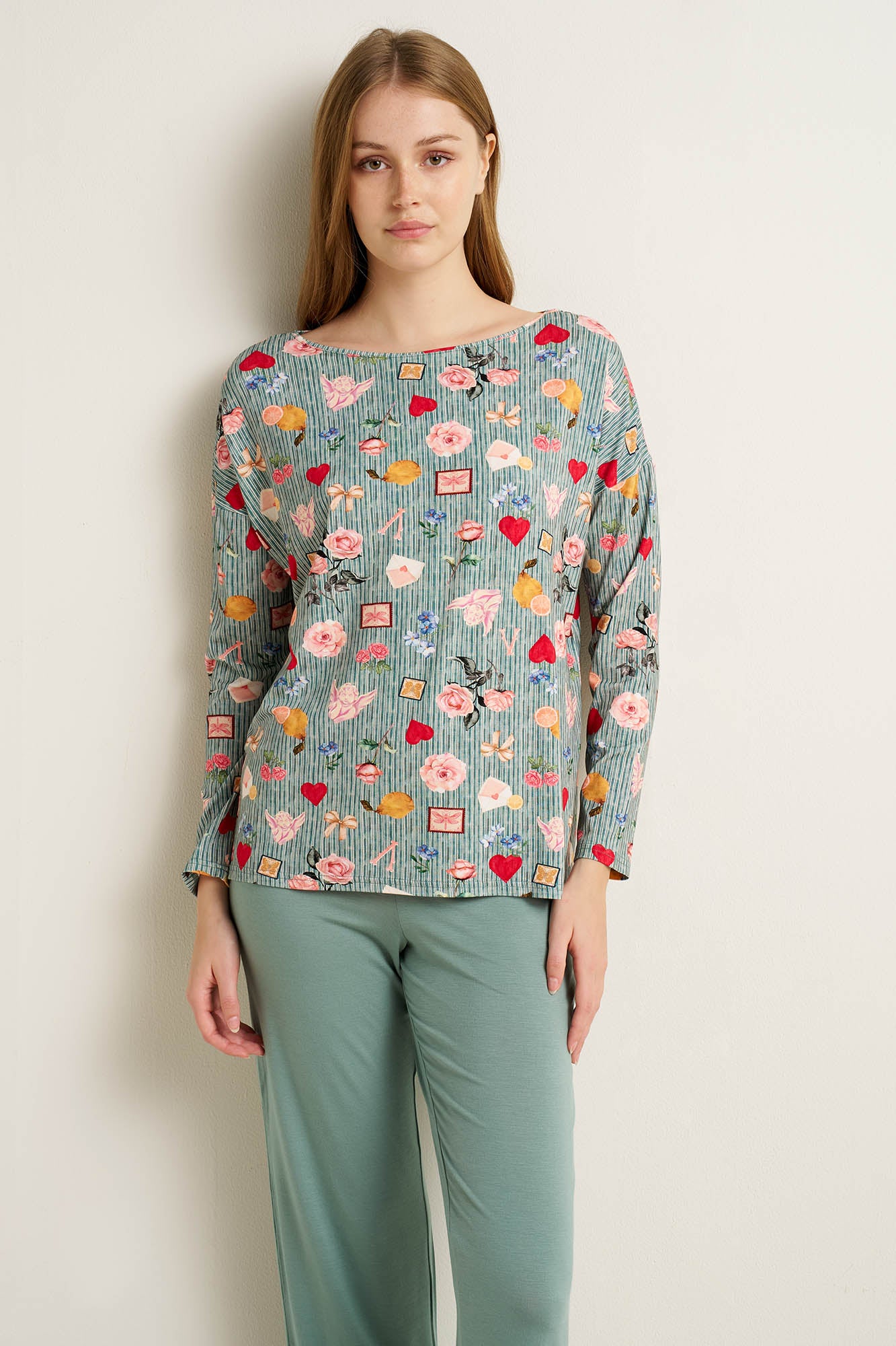 https://assets.vampfashion.com/SOFTONE_TMP_IMAGES/3_0373367055.jpg