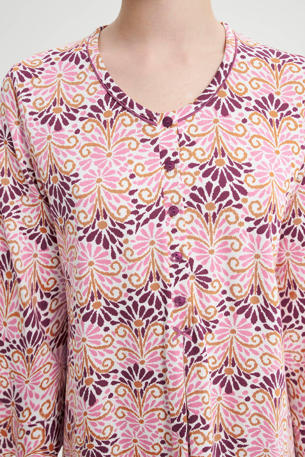 https://assets.vampfashion.com/SOFTONE_TMP_IMAGES/3_0376614670.jpg
