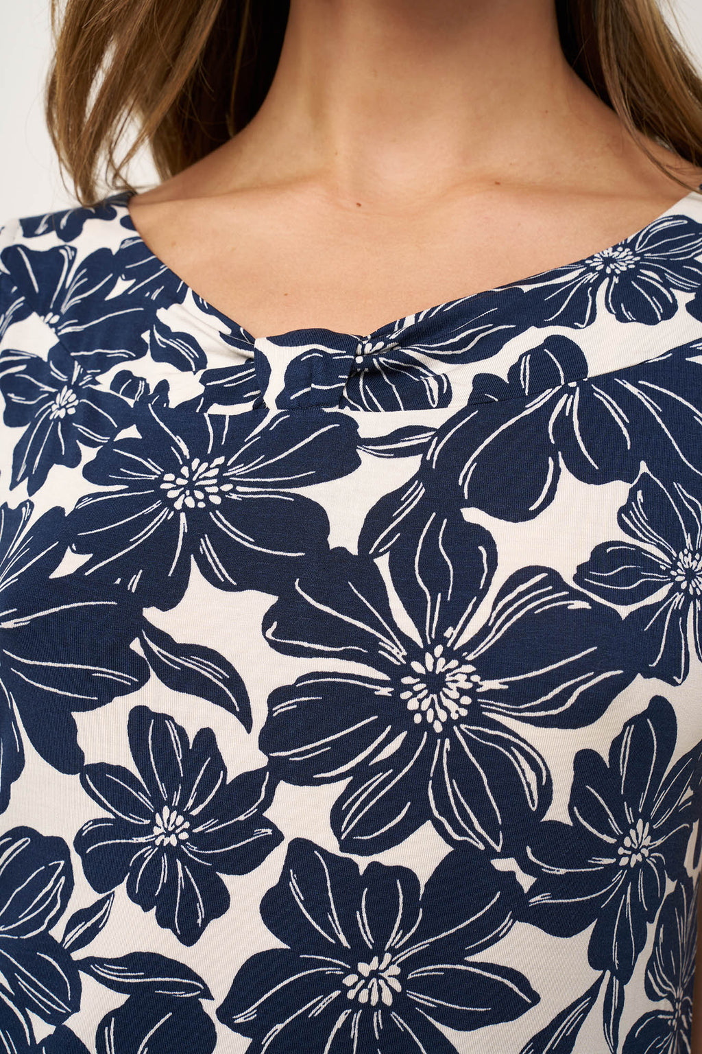 https://assets.vampfashion.com/SOFTONE_TMP_IMAGES/3_0421209636.jpg