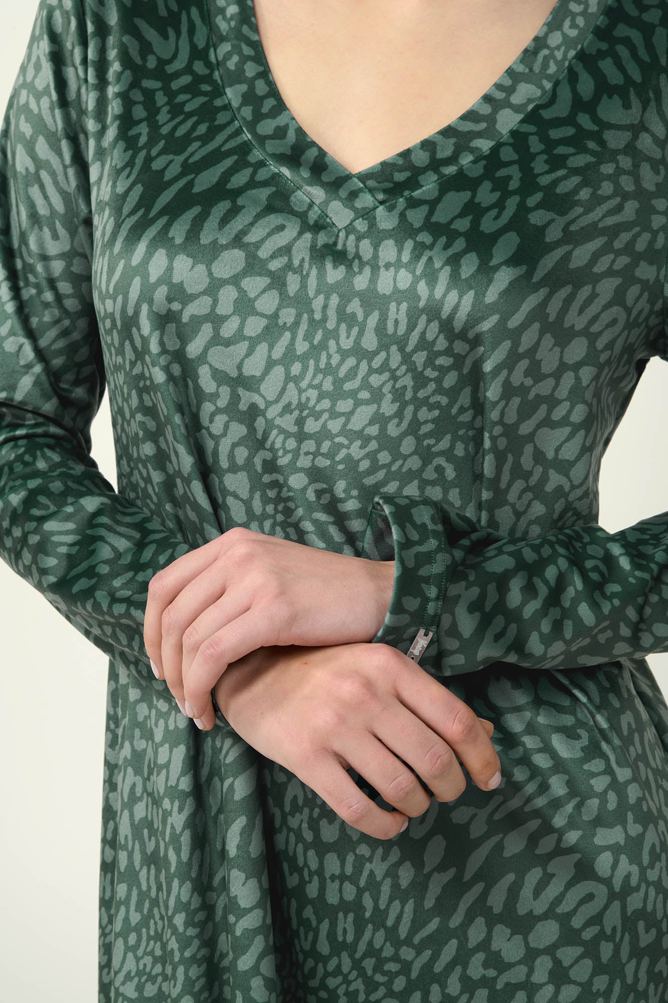 Vamp - Γυναικείο Velvet Φόρεμα με V Λαιμόκοψη