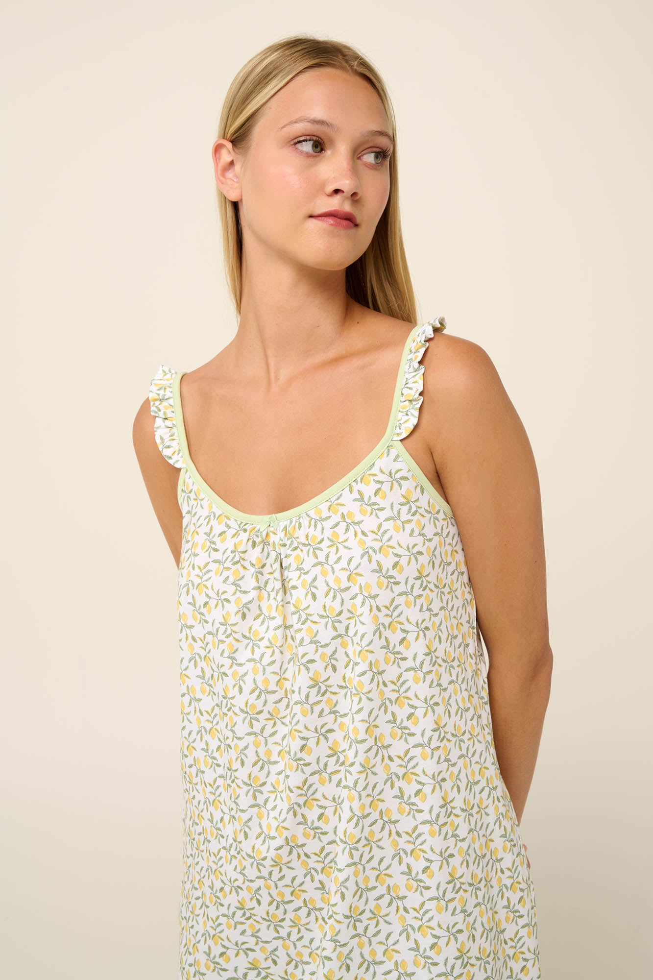 https://assets.vampfashion.com/SOFTONE_TMP_IMAGES/3_0439093943.jpg