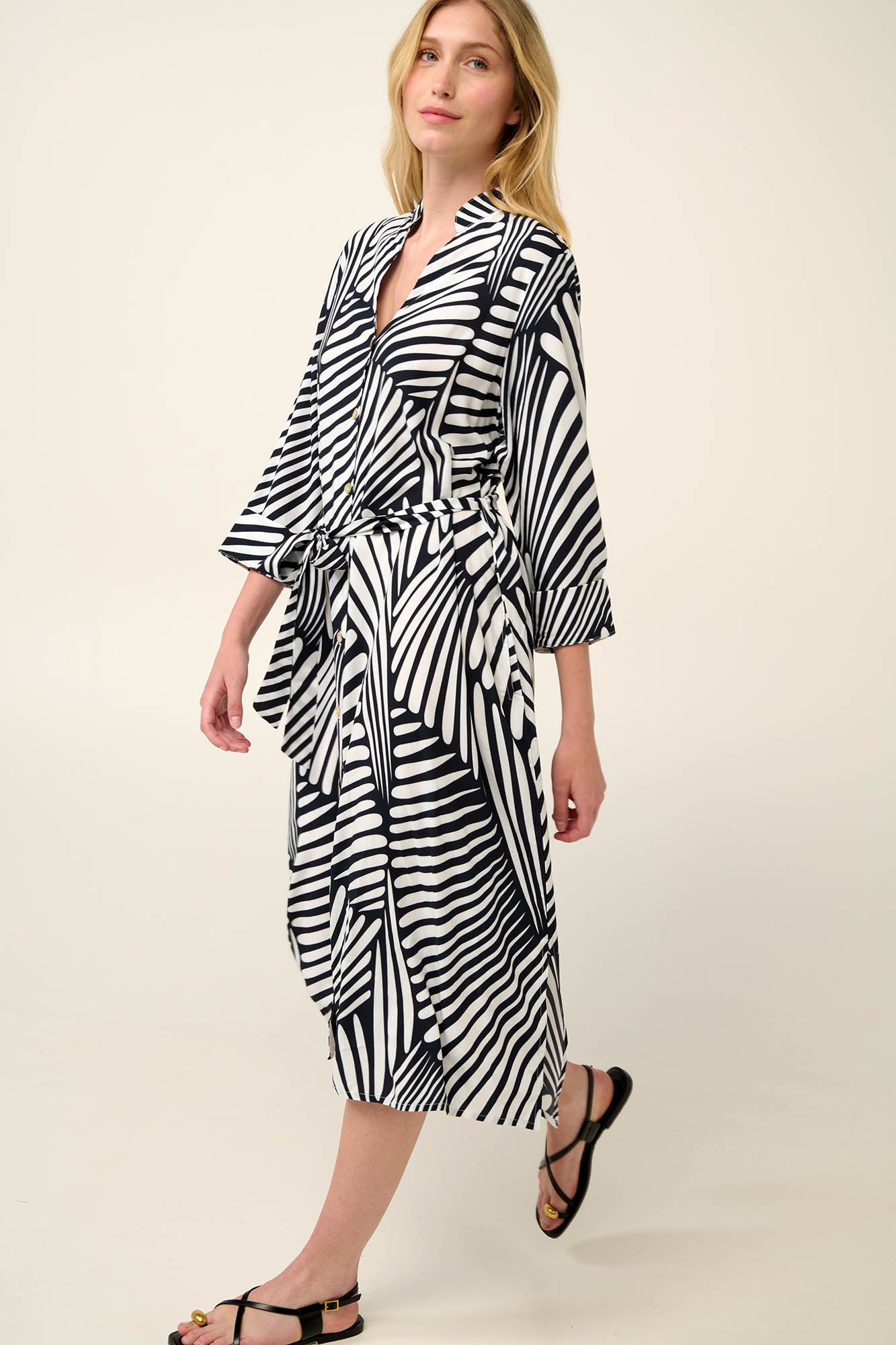 https://assets.vampfashion.com/SOFTONE_TMP_IMAGES/3_0462437109.jpg