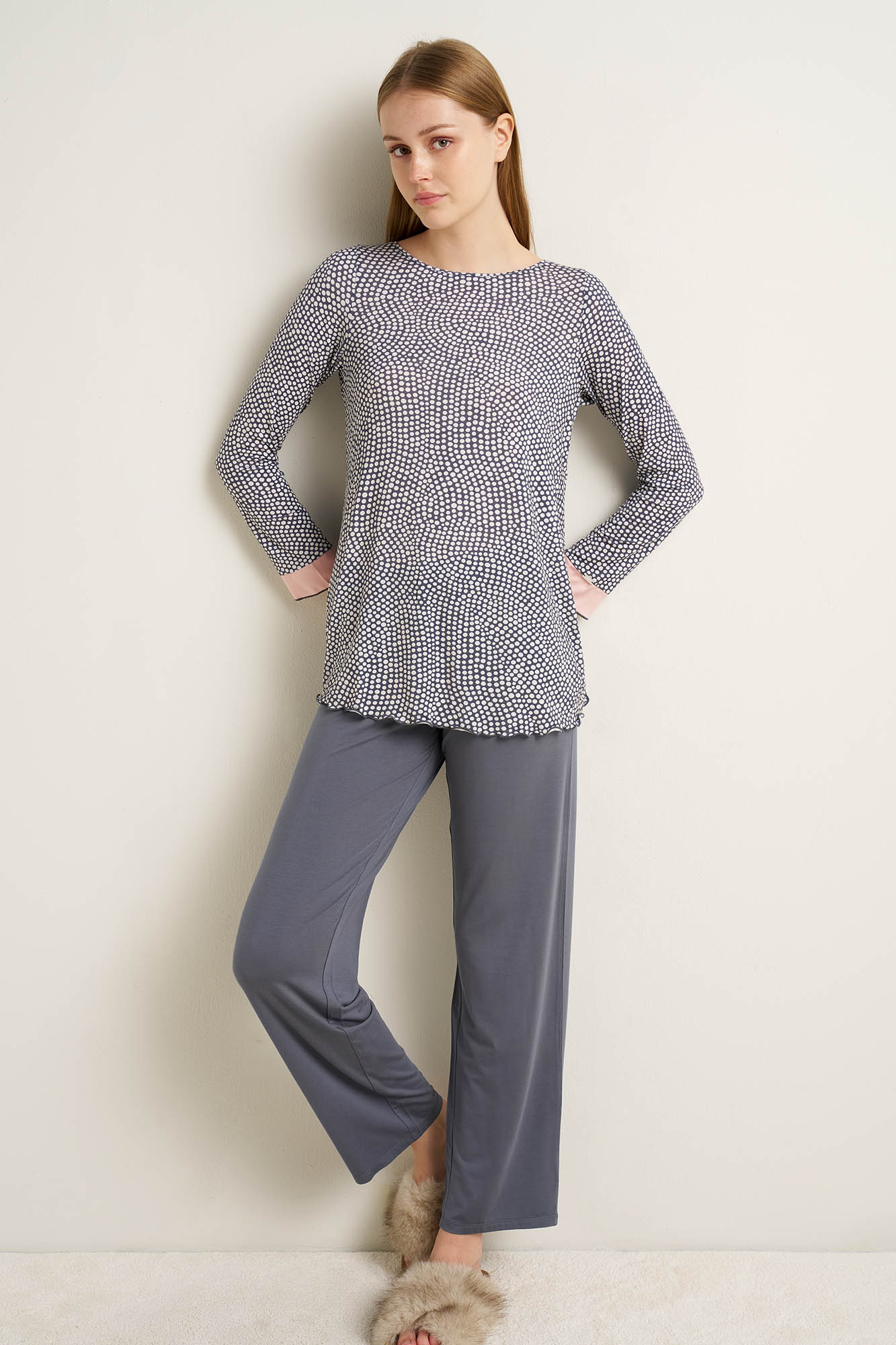 https://assets.vampfashion.com/SOFTONE_TMP_IMAGES/3_0472429660.jpg