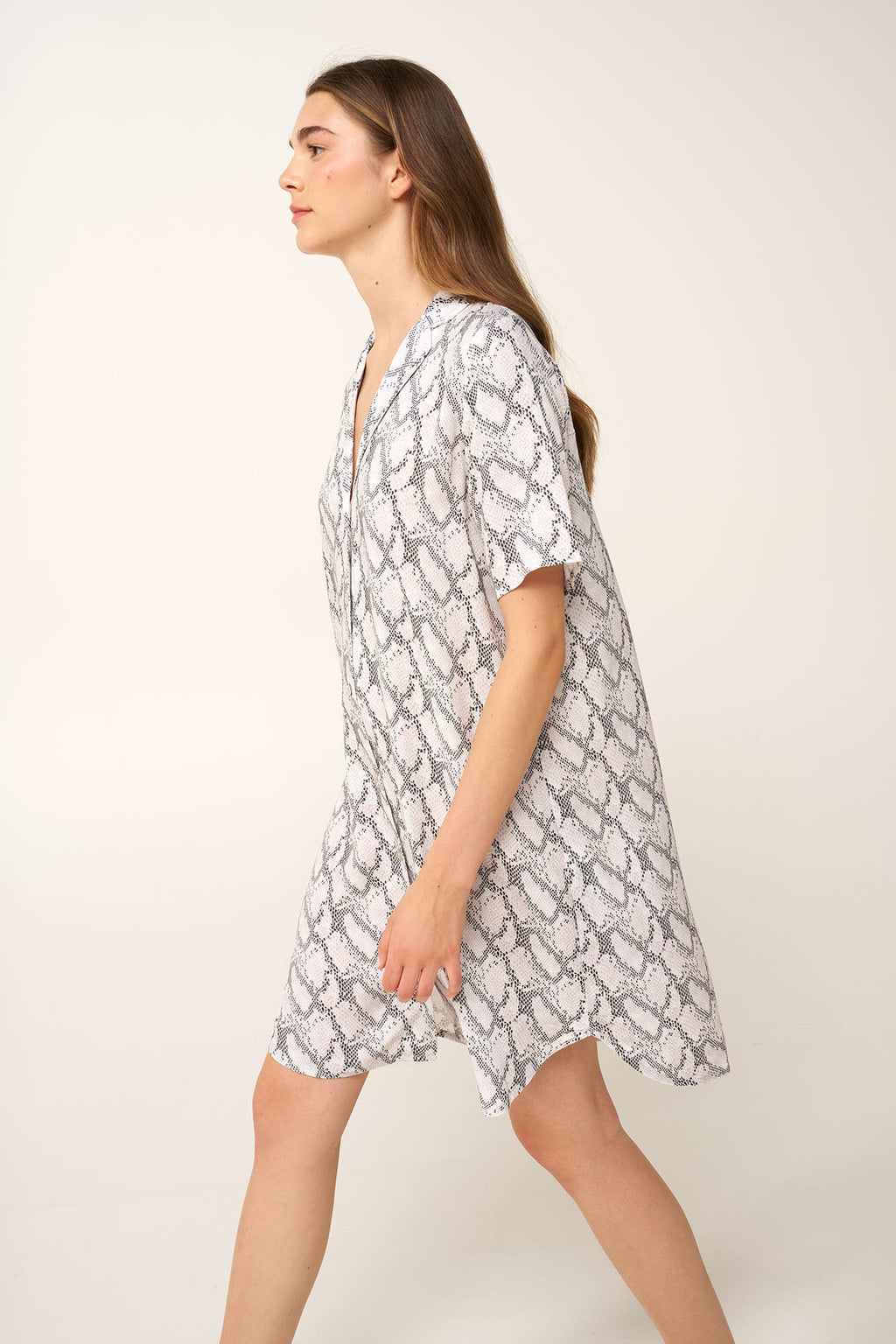 https://assets.vampfashion.com/SOFTONE_TMP_IMAGES/3_0473807522.jpg