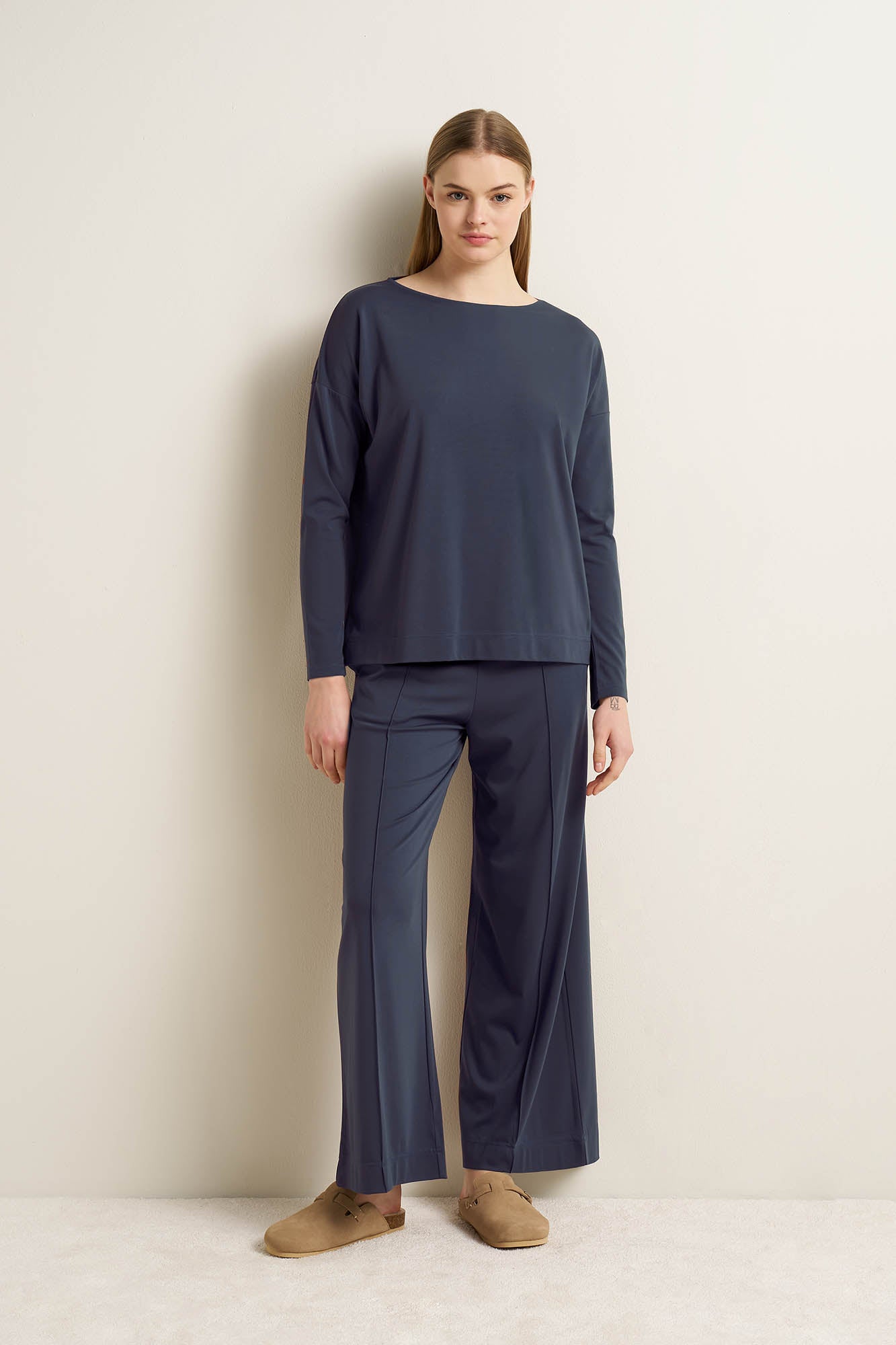 https://assets.vampfashion.com/SOFTONE_TMP_IMAGES/3_0475090738.jpg