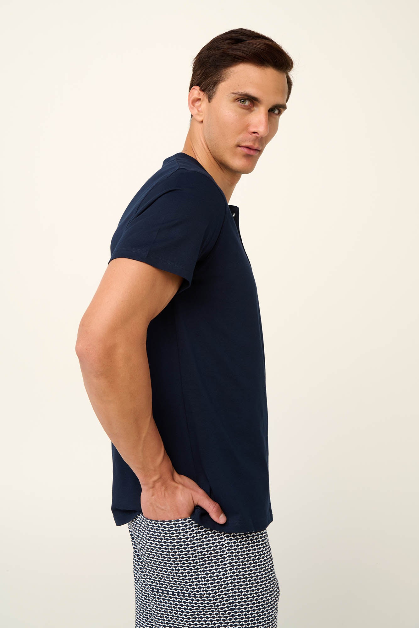 https://assets.vampfashion.com/SOFTONE_TMP_IMAGES/3_0476244841.jpg