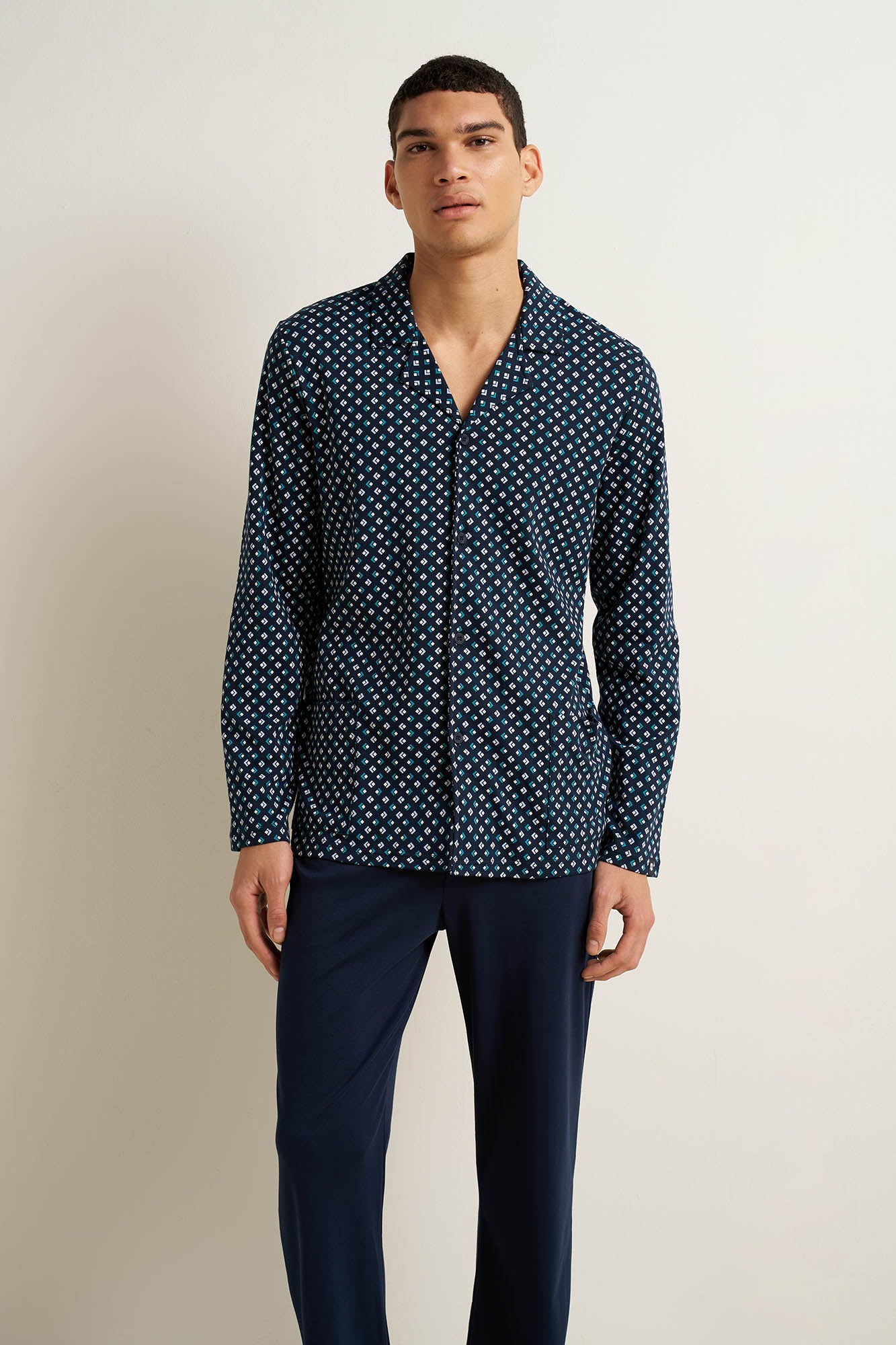 https://assets.vampfashion.com/SOFTONE_TMP_IMAGES/3_0490004235.jpg