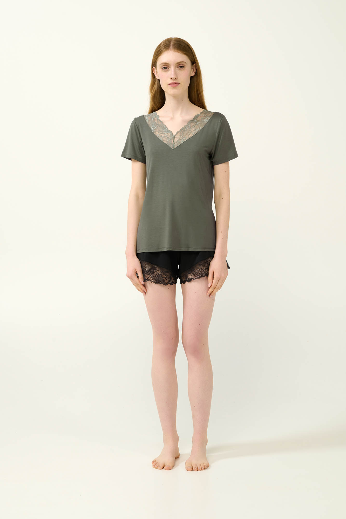 Vamp - Γυναικείο Micromodal Φανελάκι με Δαντέλα