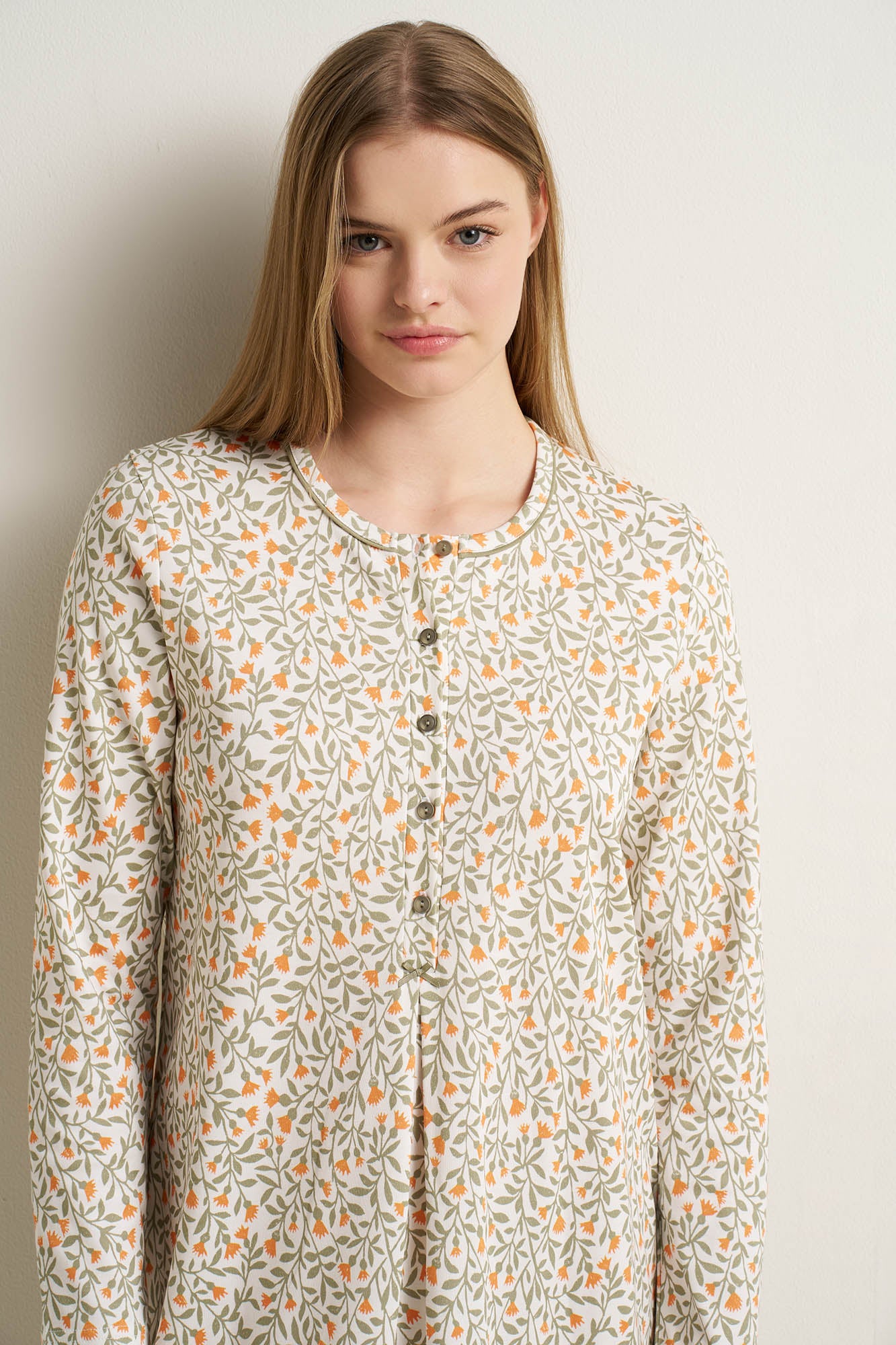 https://assets.vampfashion.com/SOFTONE_TMP_IMAGES/3_0524909299.jpg