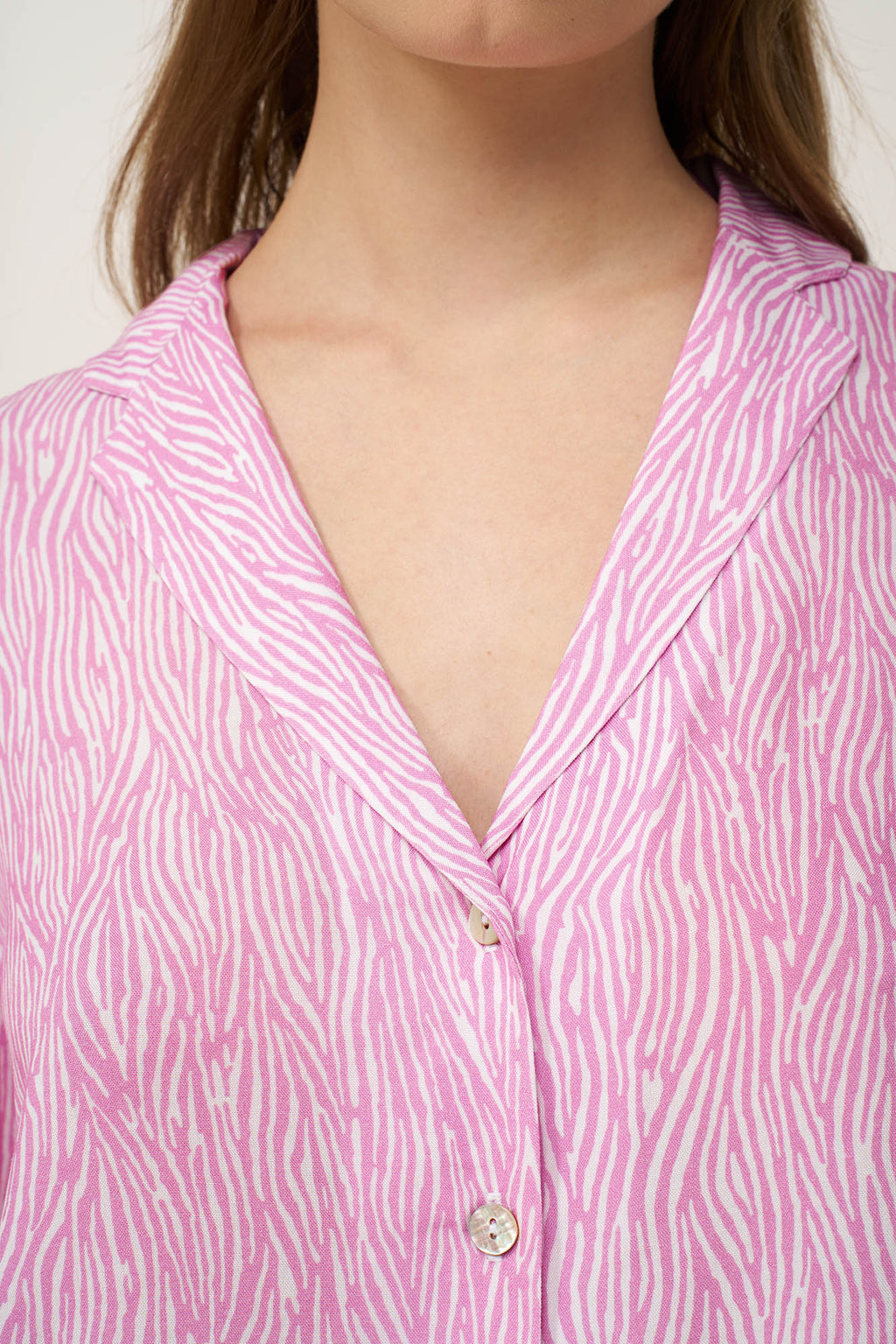 https://assets.vampfashion.com/SOFTONE_TMP_IMAGES/3_0552526885.jpg