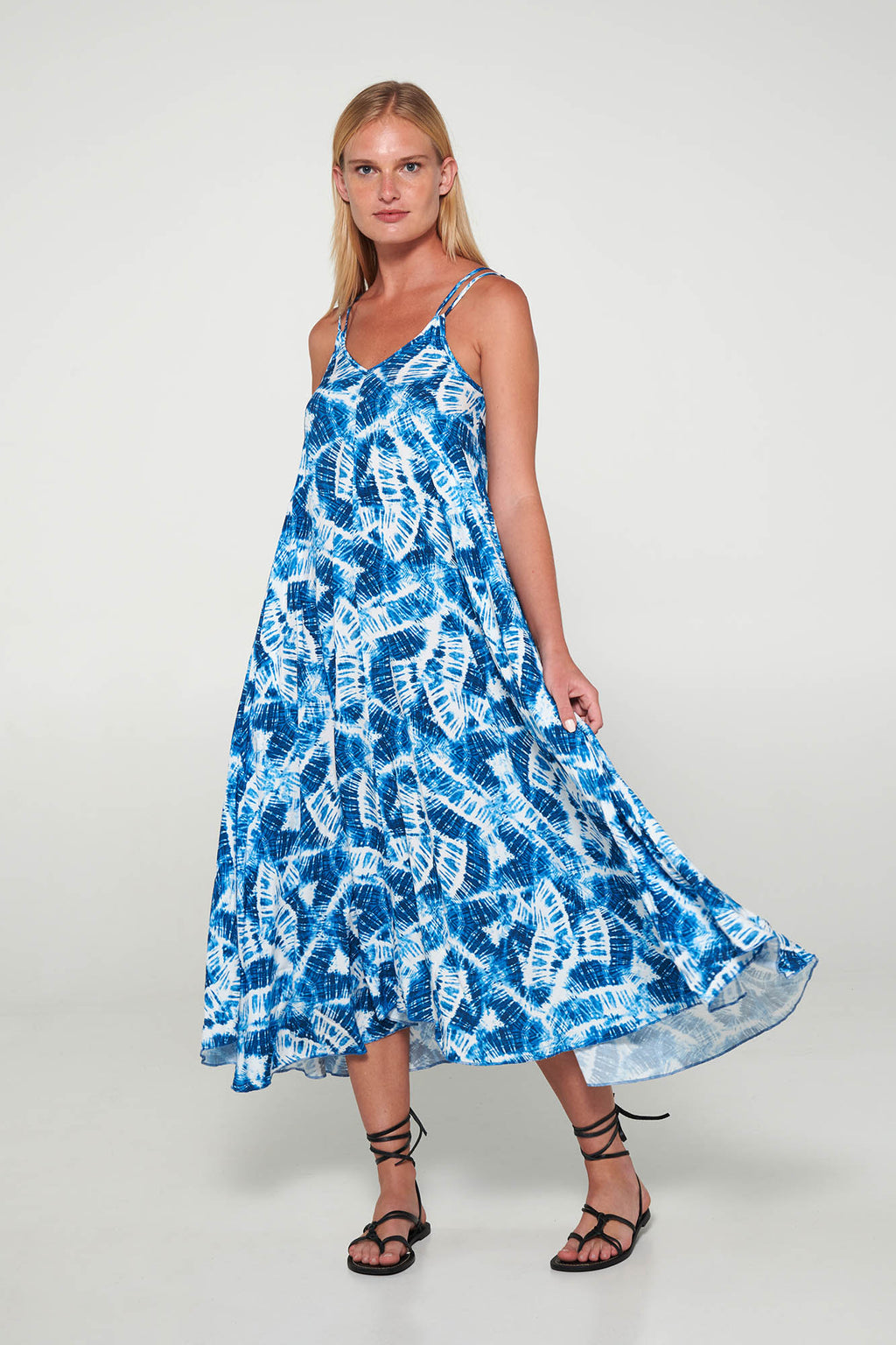 https://assets.vampfashion.com/SOFTONE_TMP_IMAGES/3_0580482338.jpg
