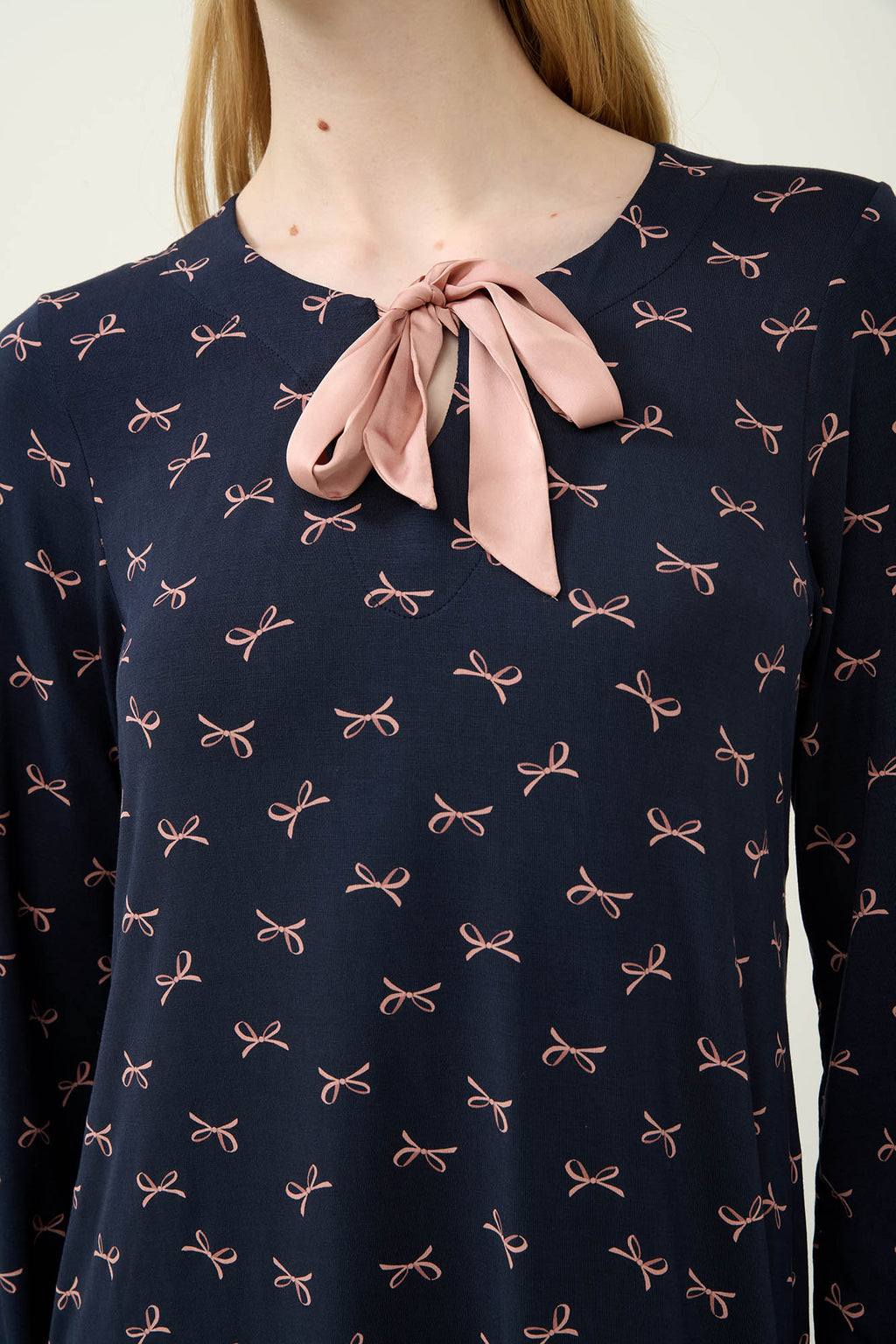 https://assets.vampfashion.com/SOFTONE_TMP_IMAGES/3_0585234280.jpg