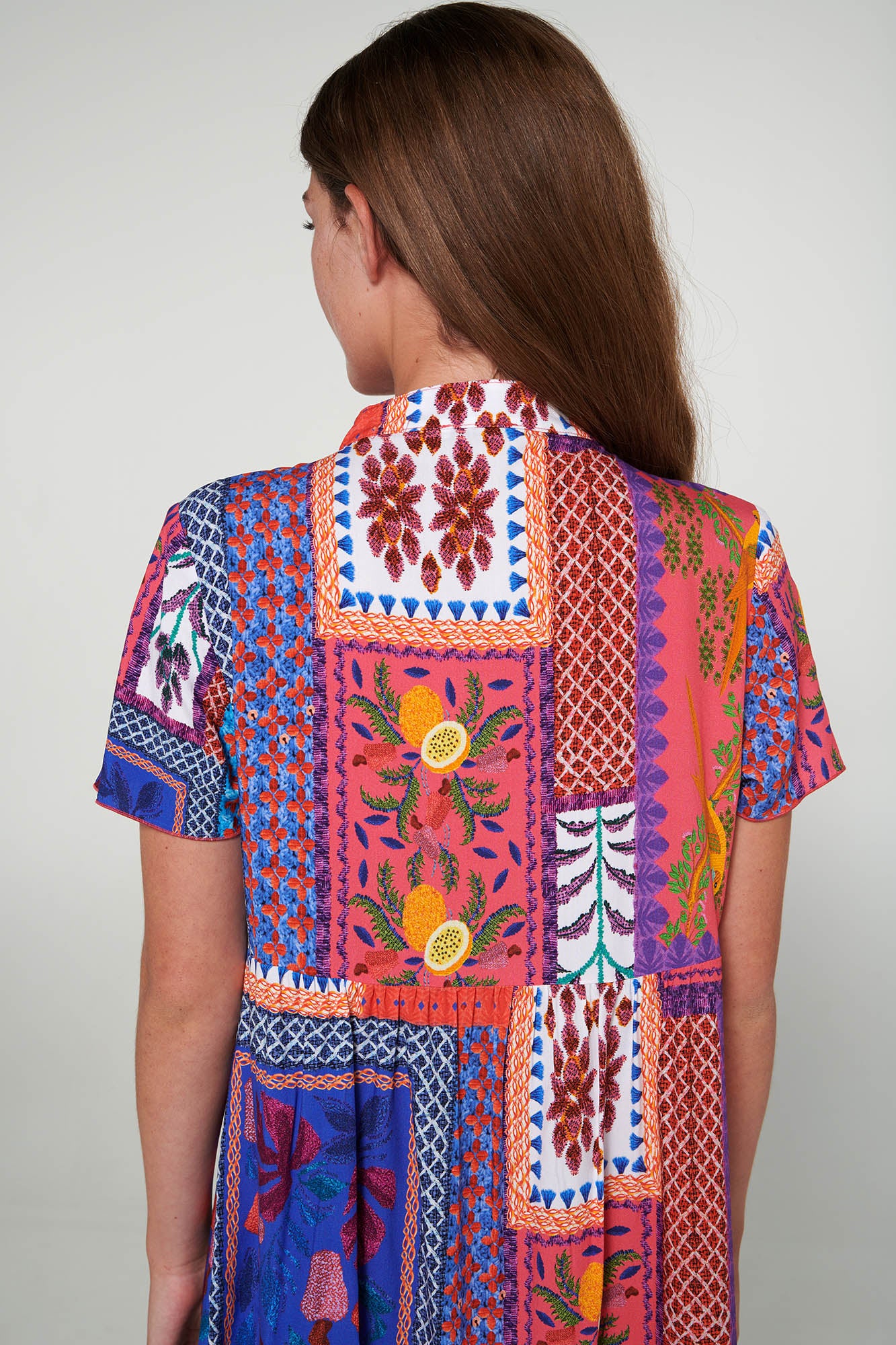 https://assets.vampfashion.com/SOFTONE_TMP_IMAGES/3_0585399063.jpg