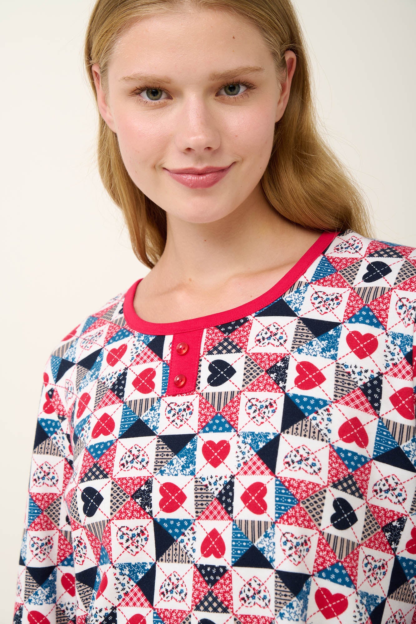 https://assets.vampfashion.com/SOFTONE_TMP_IMAGES/3_0594475970.jpg