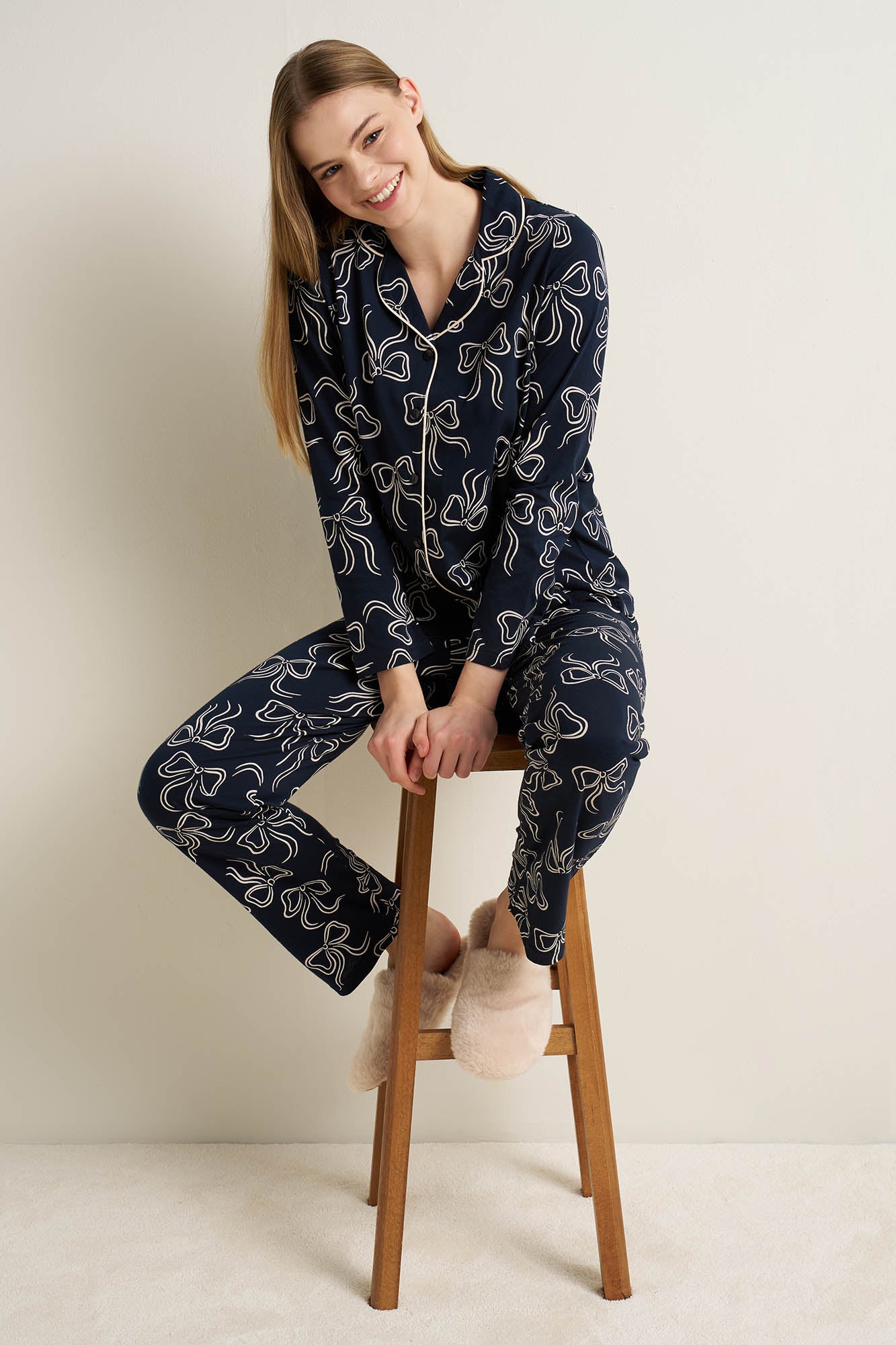 https://assets.vampfashion.com/SOFTONE_TMP_IMAGES/3_0613148192.jpg