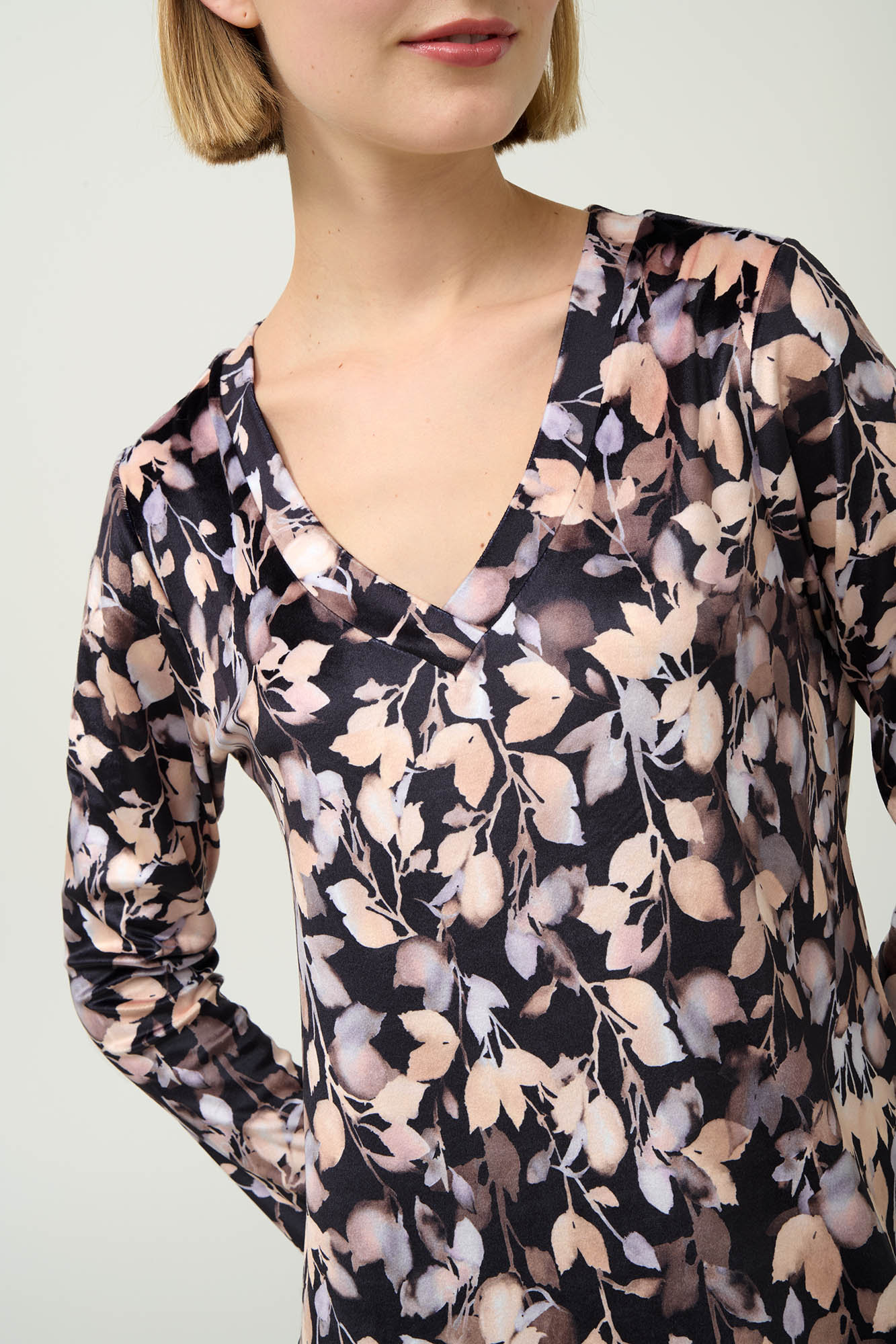 Vamp - Γυναικείο Φλοράλ Φόρεμα Velvet