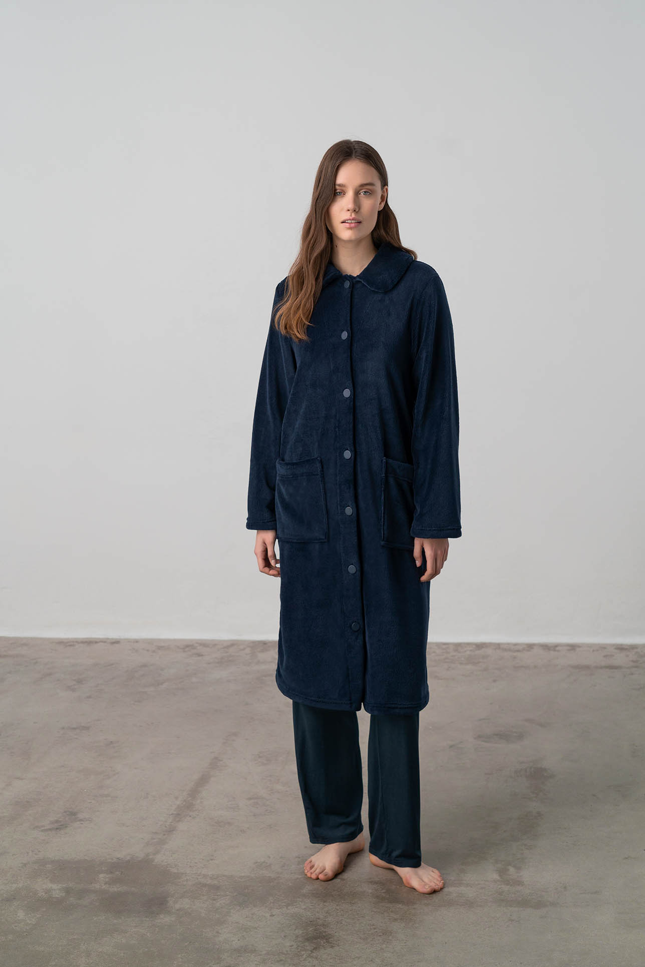 Vamp - Μονόχρωμη Κουμπωτή Ρόμπα