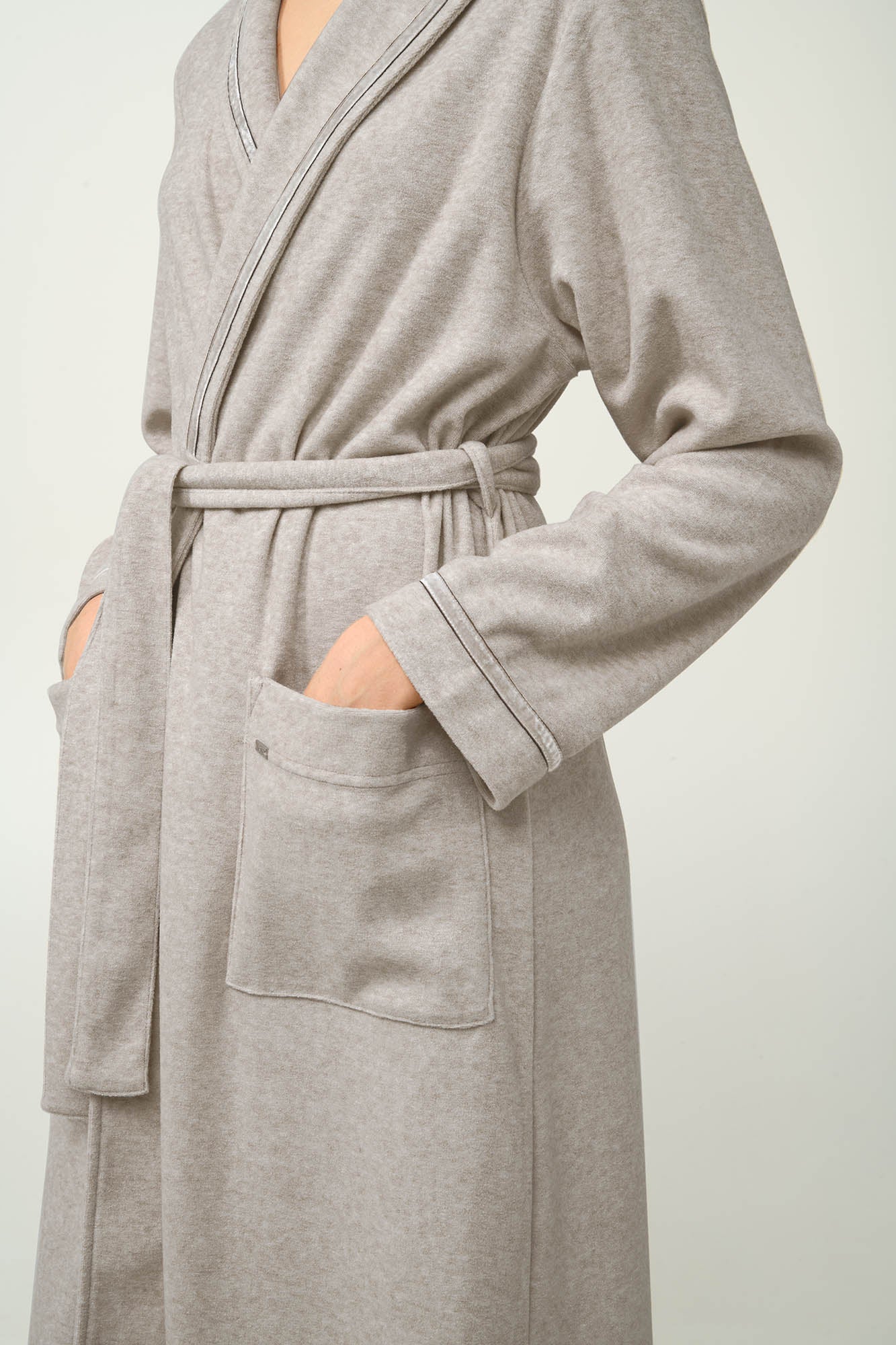 https://assets.vampfashion.com/SOFTONE_TMP_IMAGES/3_0679038032.jpg