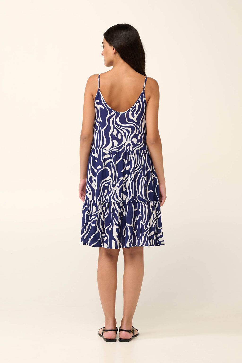 https://assets.vampfashion.com/SOFTONE_TMP_IMAGES/3_0679159132.jpg