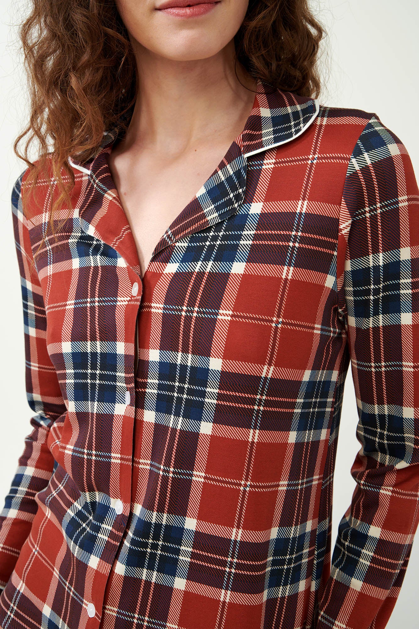 https://assets.vampfashion.com/SOFTONE_TMP_IMAGES/3_0691086833.jpg