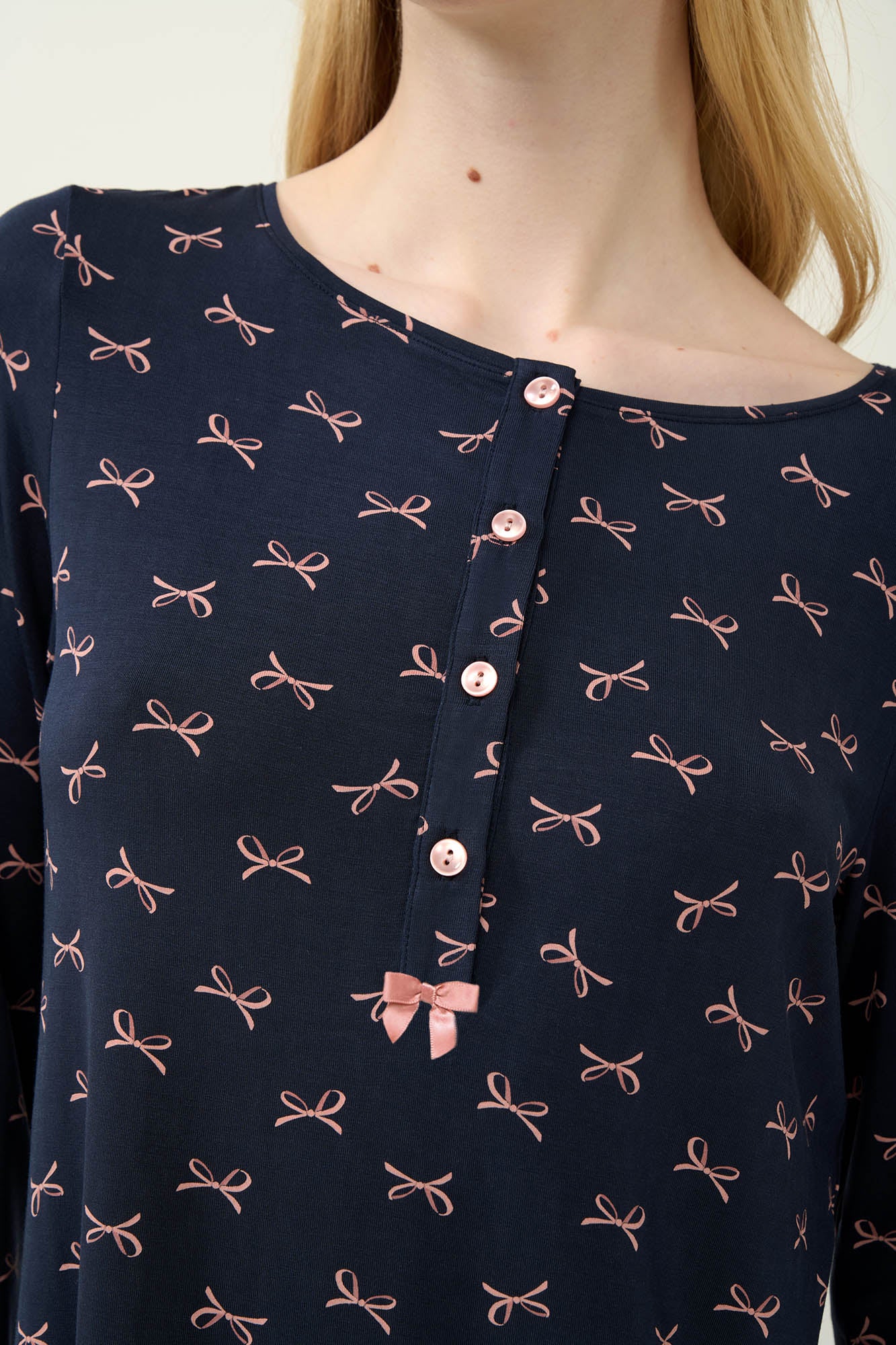 https://assets.vampfashion.com/SOFTONE_TMP_IMAGES/3_0708587594.jpg
