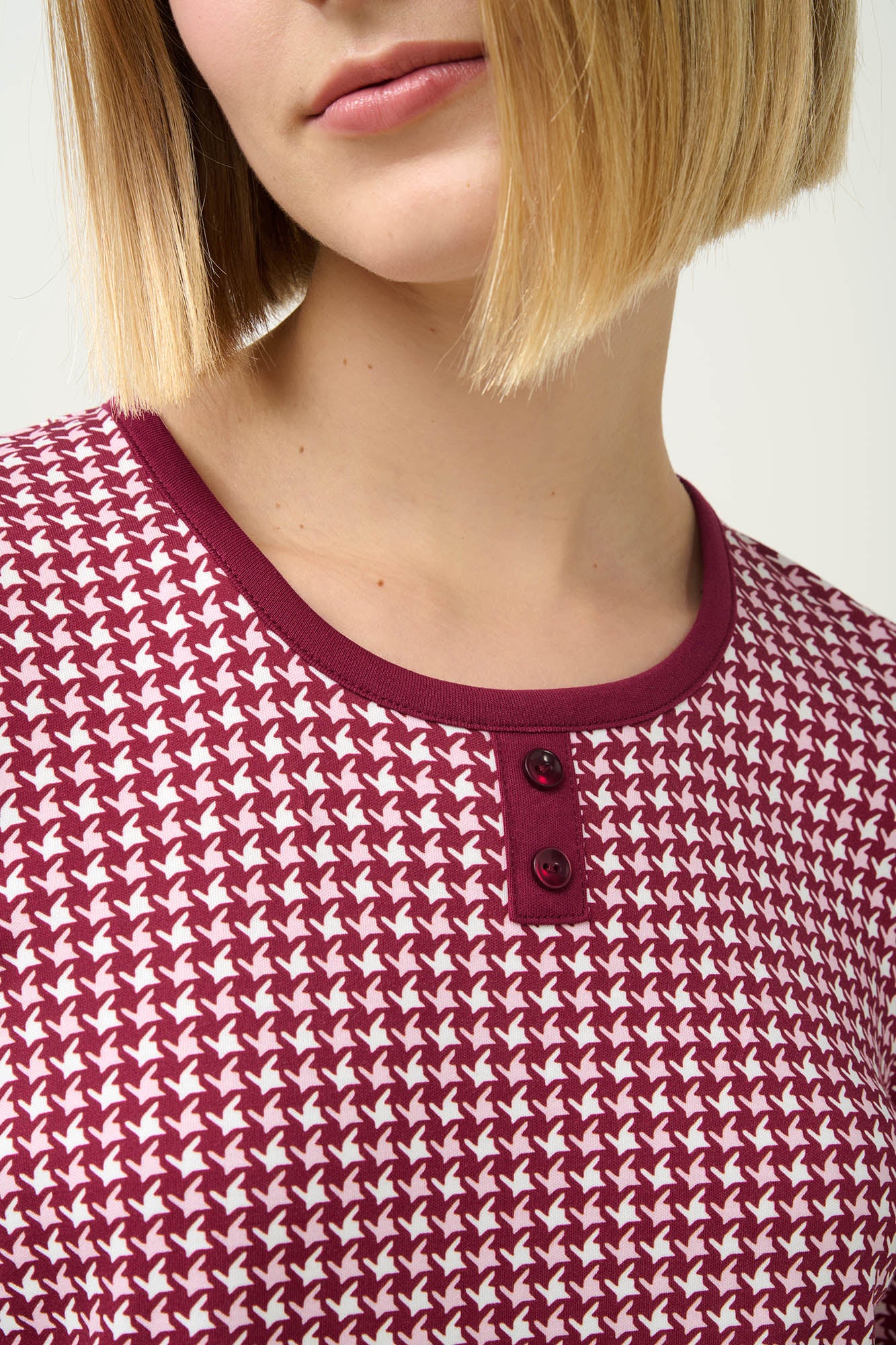 https://assets.vampfashion.com/SOFTONE_TMP_IMAGES/3_0727670859.jpg
