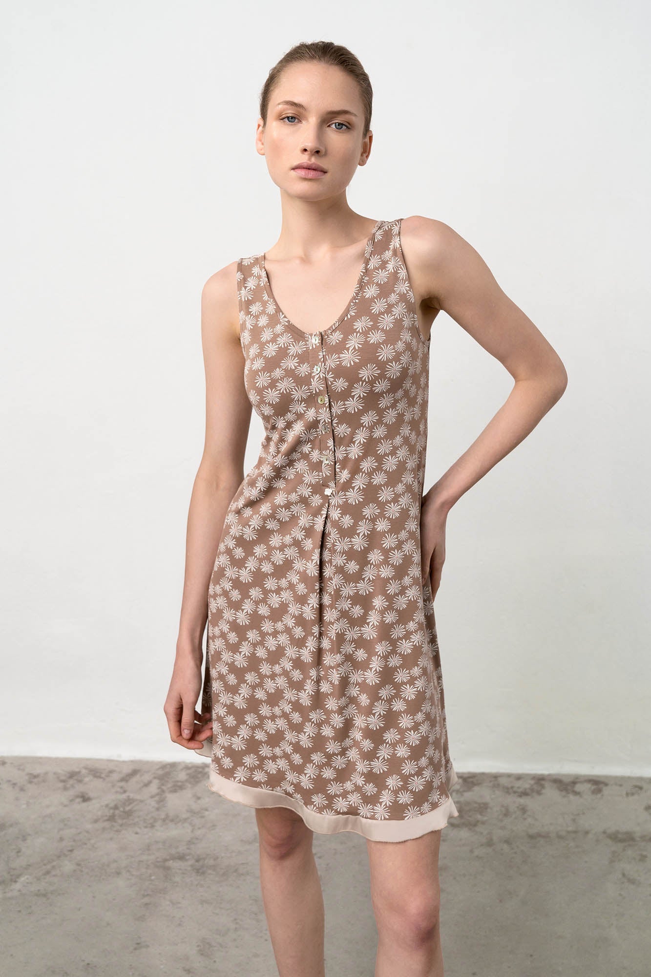 https://assets.vampfashion.com/SOFTONE_TMP_IMAGES/3_0738302761.jpg