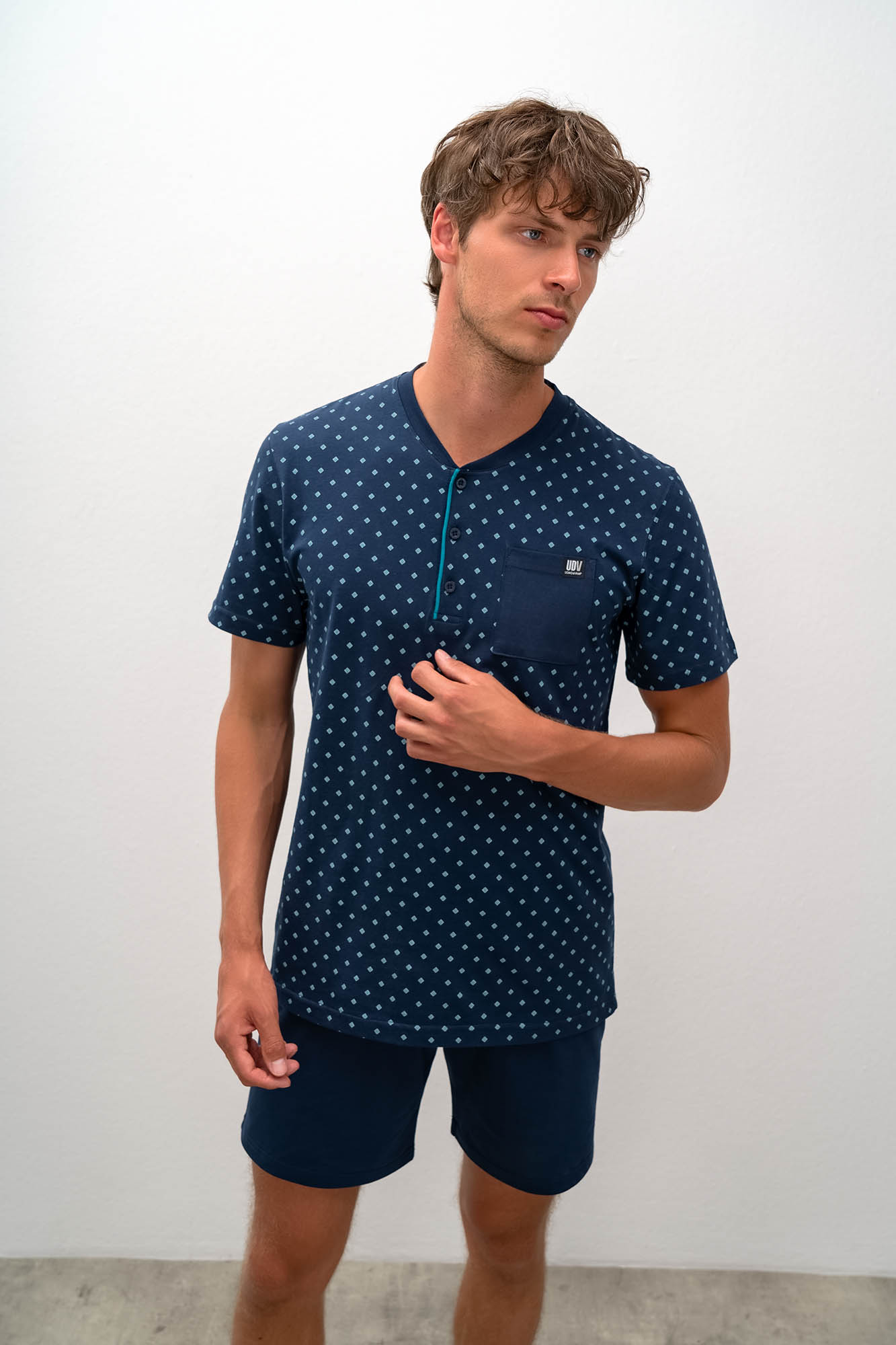 Vamp - Εμπριμέ Πυτζάμα με Κουμπιά