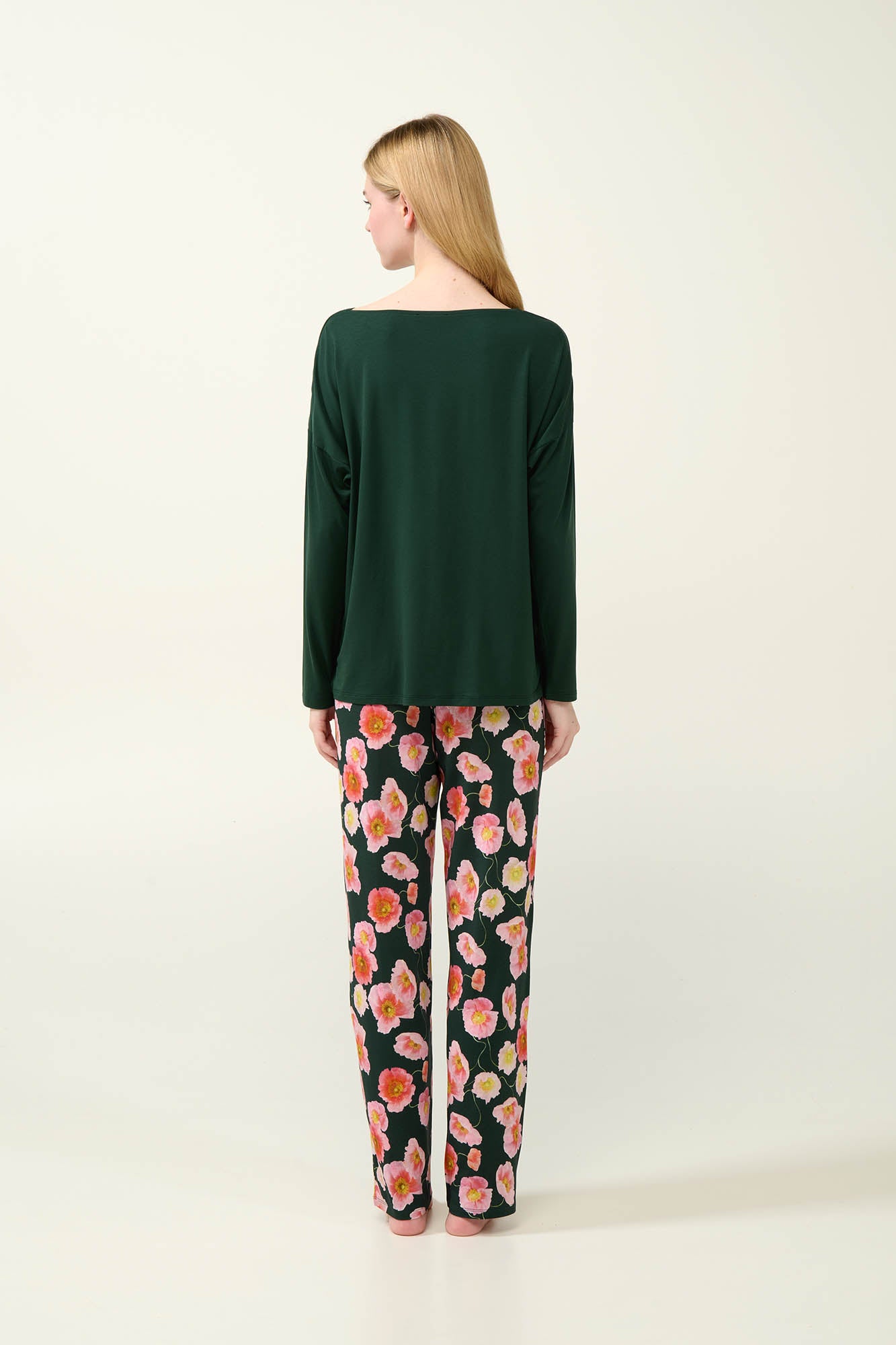 https://assets.vampfashion.com/SOFTONE_TMP_IMAGES/3_0799767447.jpg