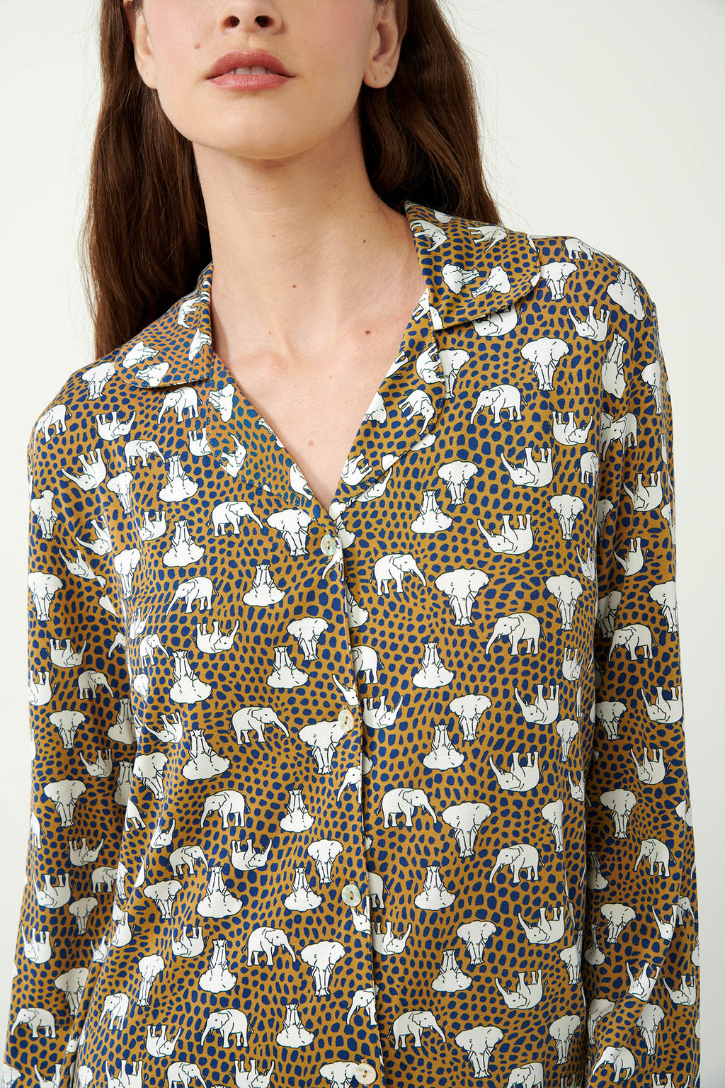 https://assets.vampfashion.com/SOFTONE_TMP_IMAGES/3_0828131092.jpg