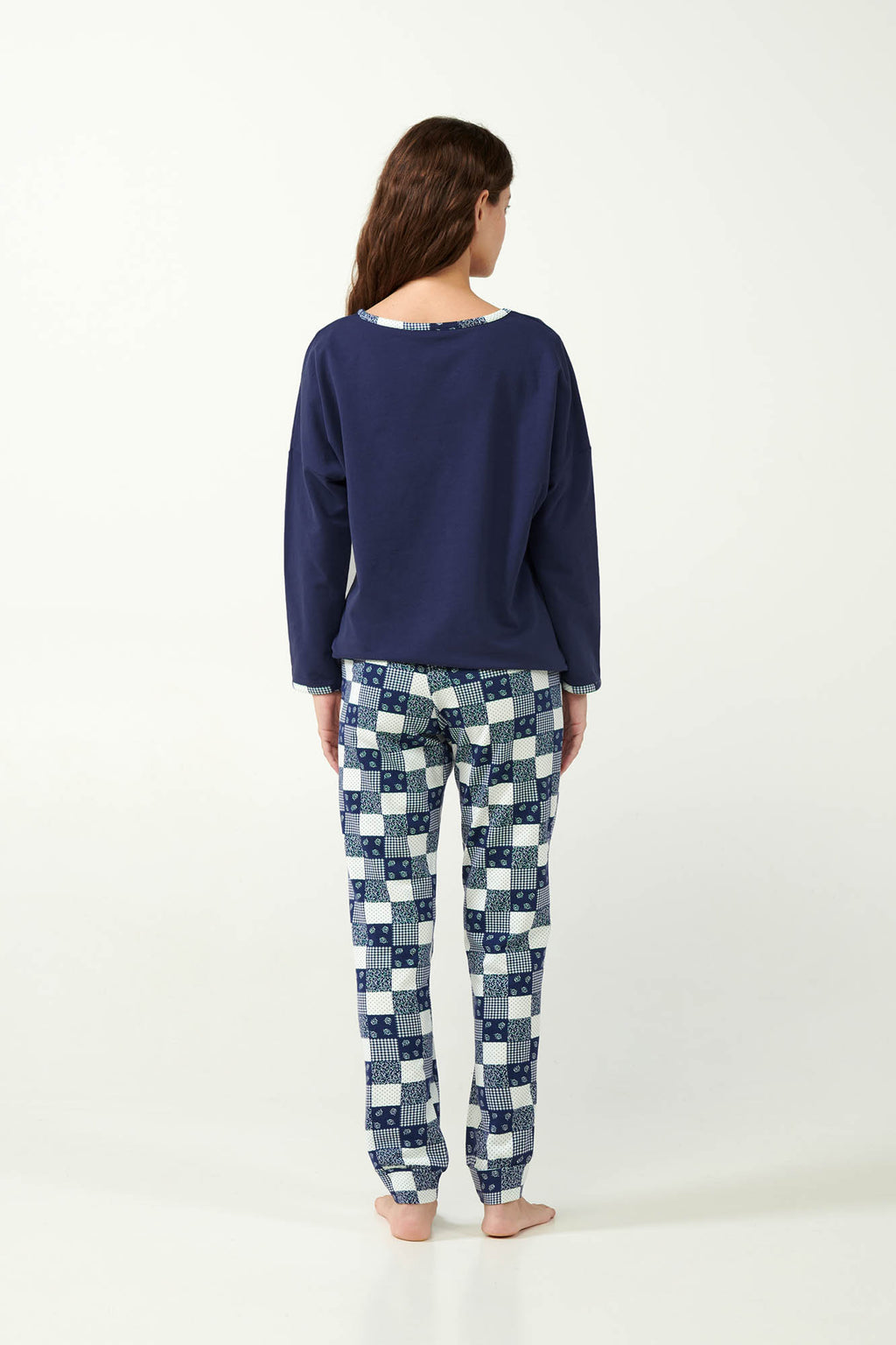 https://assets.vampfashion.com/SOFTONE_TMP_IMAGES/3_0841422484.jpg