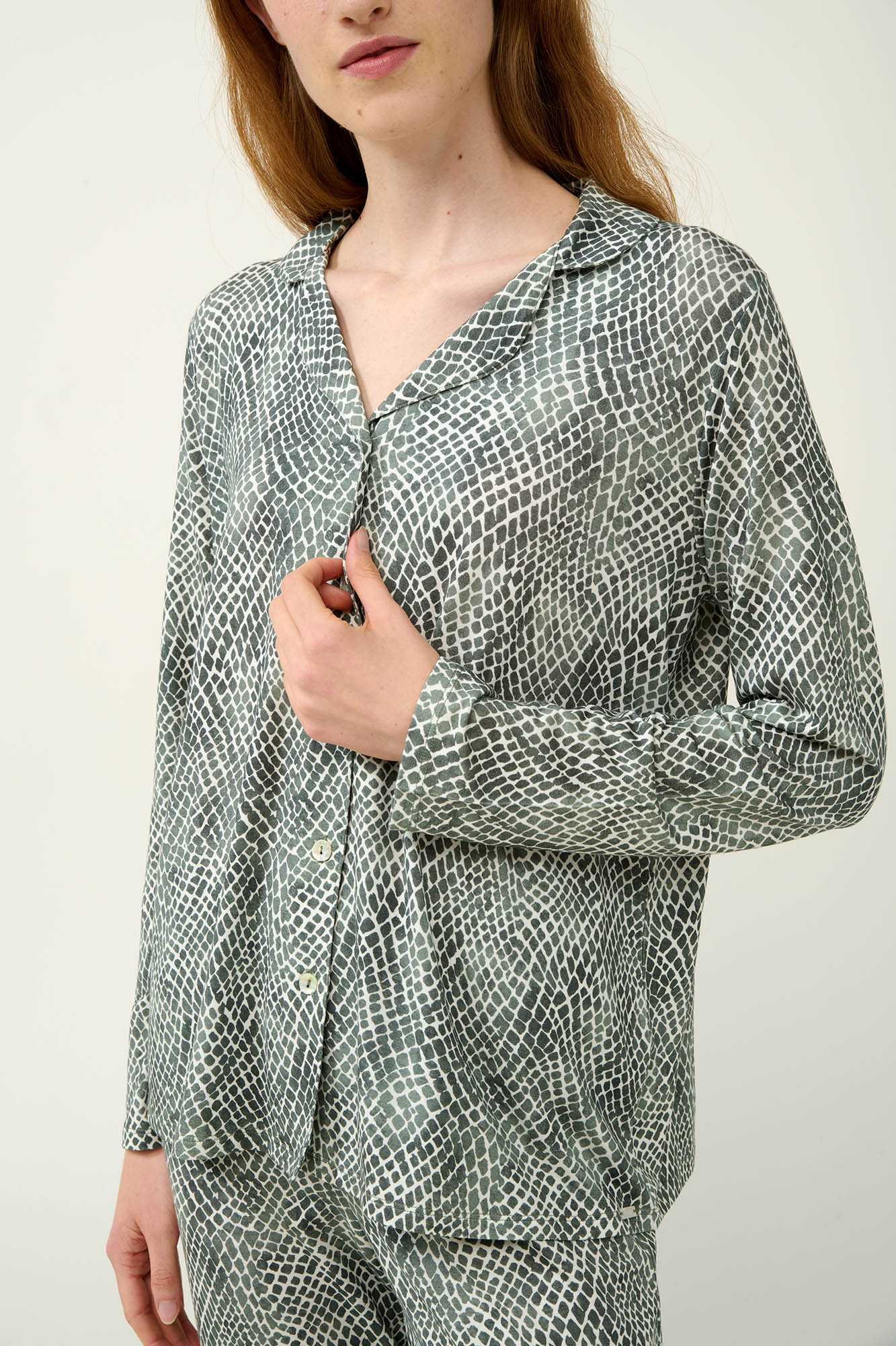 Vamp - Κουμπωτή Γυναικεία Πυτζάμα Micromodal