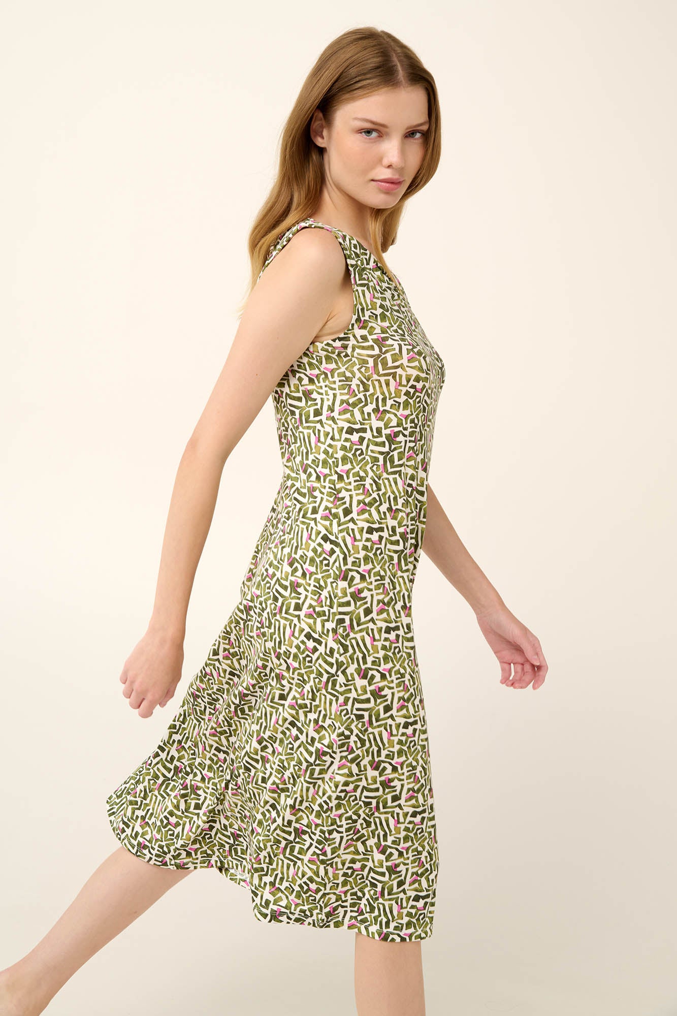https://assets.vampfashion.com/SOFTONE_TMP_IMAGES/3_0927141525.jpg