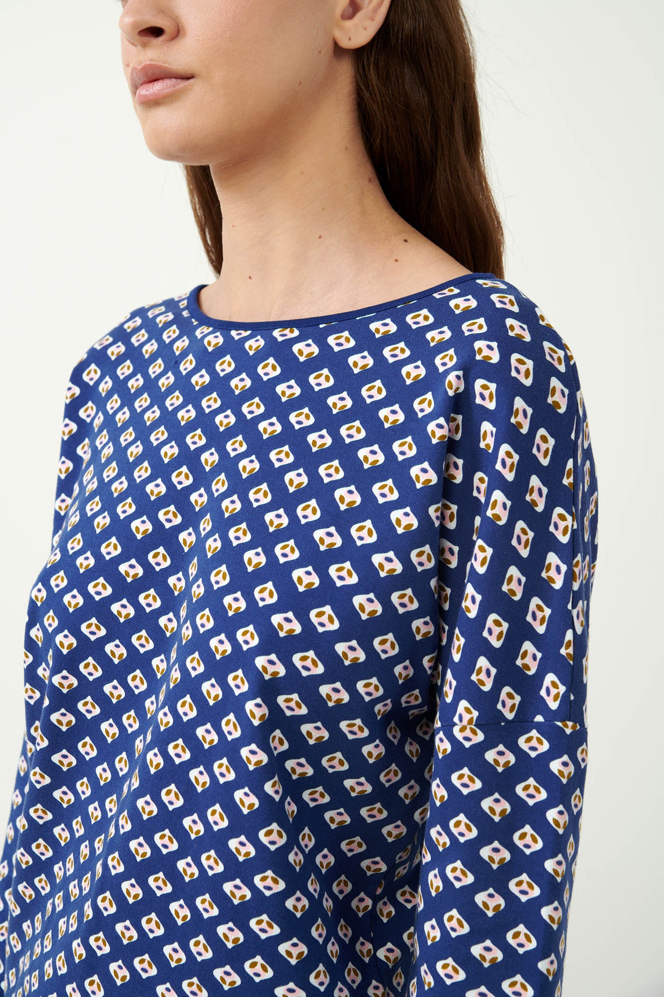 https://assets.vampfashion.com/SOFTONE_TMP_IMAGES/3_0937797176.jpg