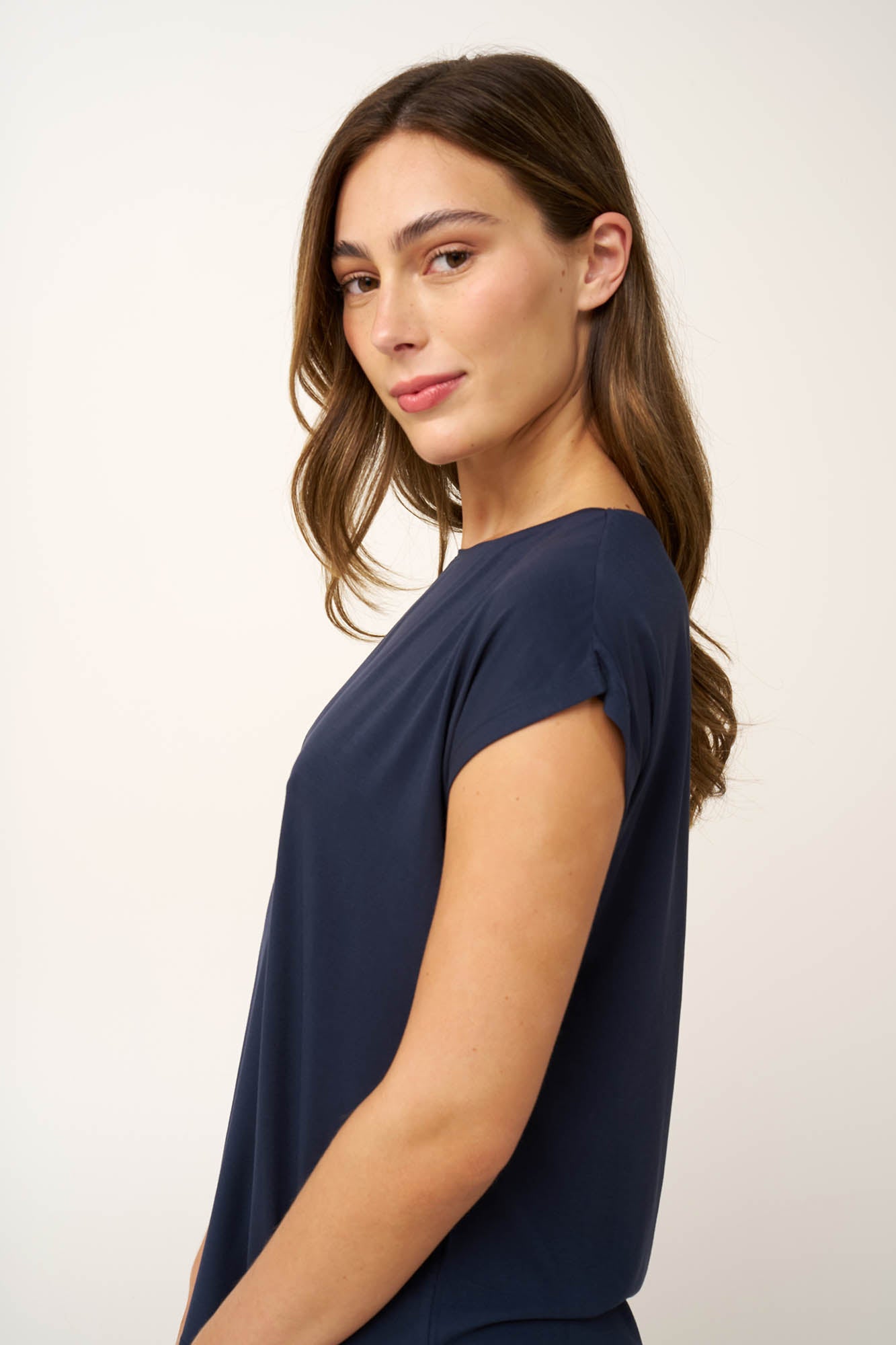 https://assets.vampfashion.com/SOFTONE_TMP_IMAGES/3_0952670720.jpg