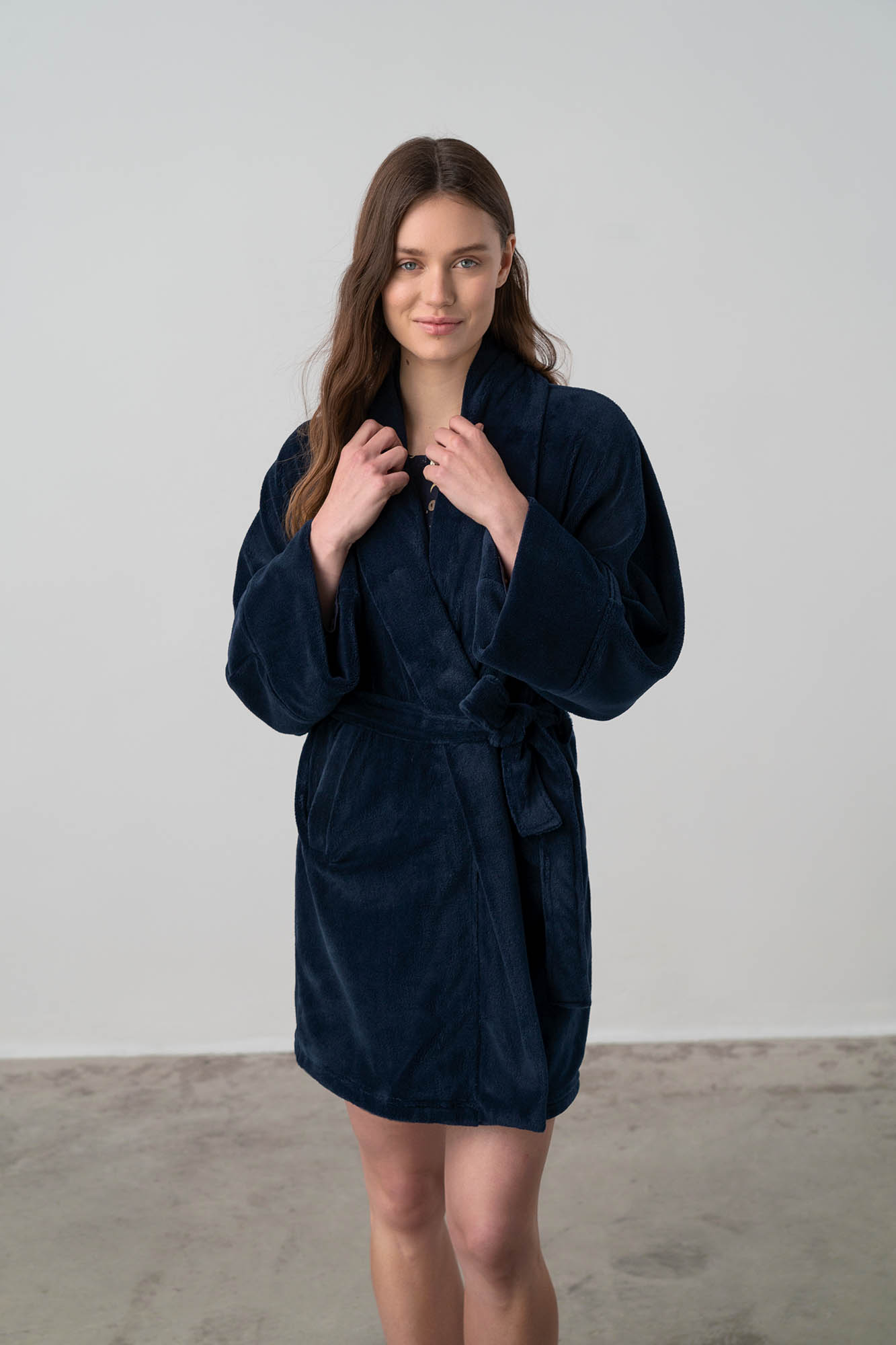 Vamp - Μονόχρωμη Σταυρωτή Ρόμπα