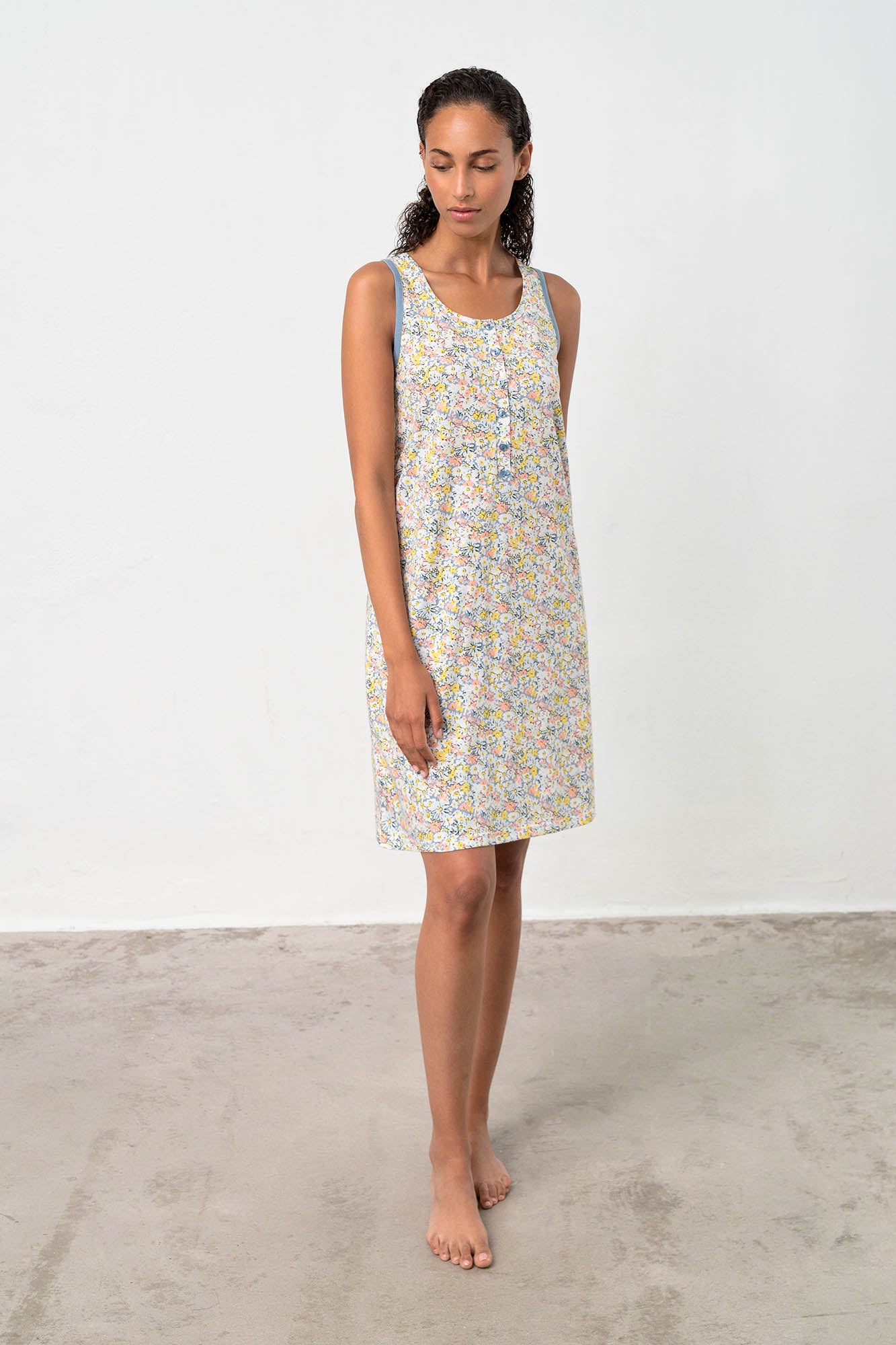 https://assets.vampfashion.com/SOFTONE_TMP_IMAGES/3_0962712405.jpg