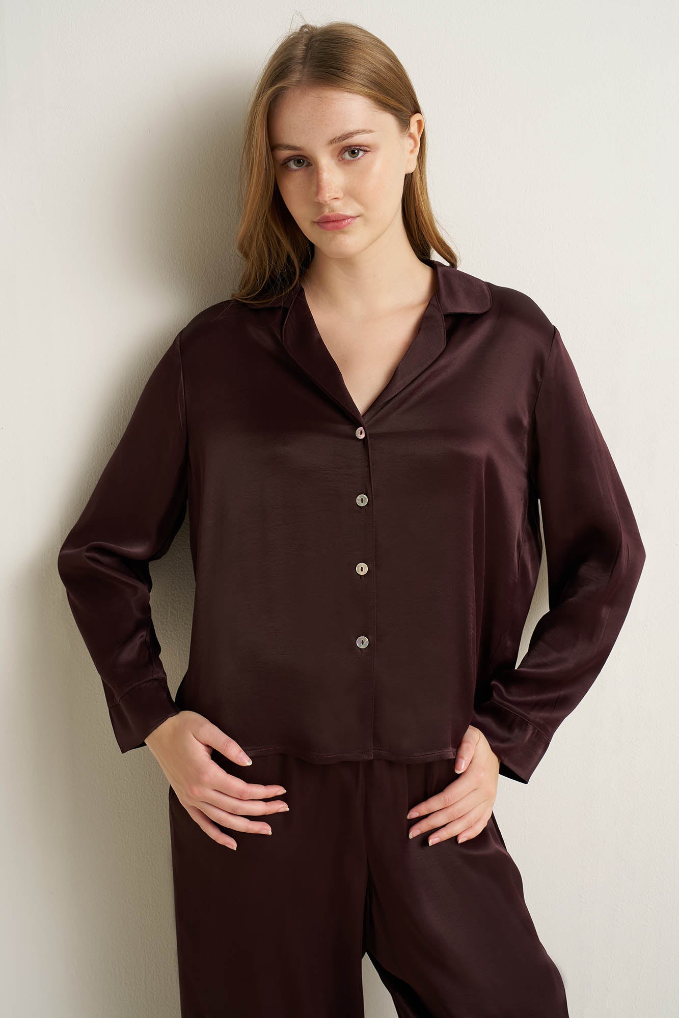 https://assets.vampfashion.com/SOFTONE_TMP_IMAGES/3_0971624591.jpg