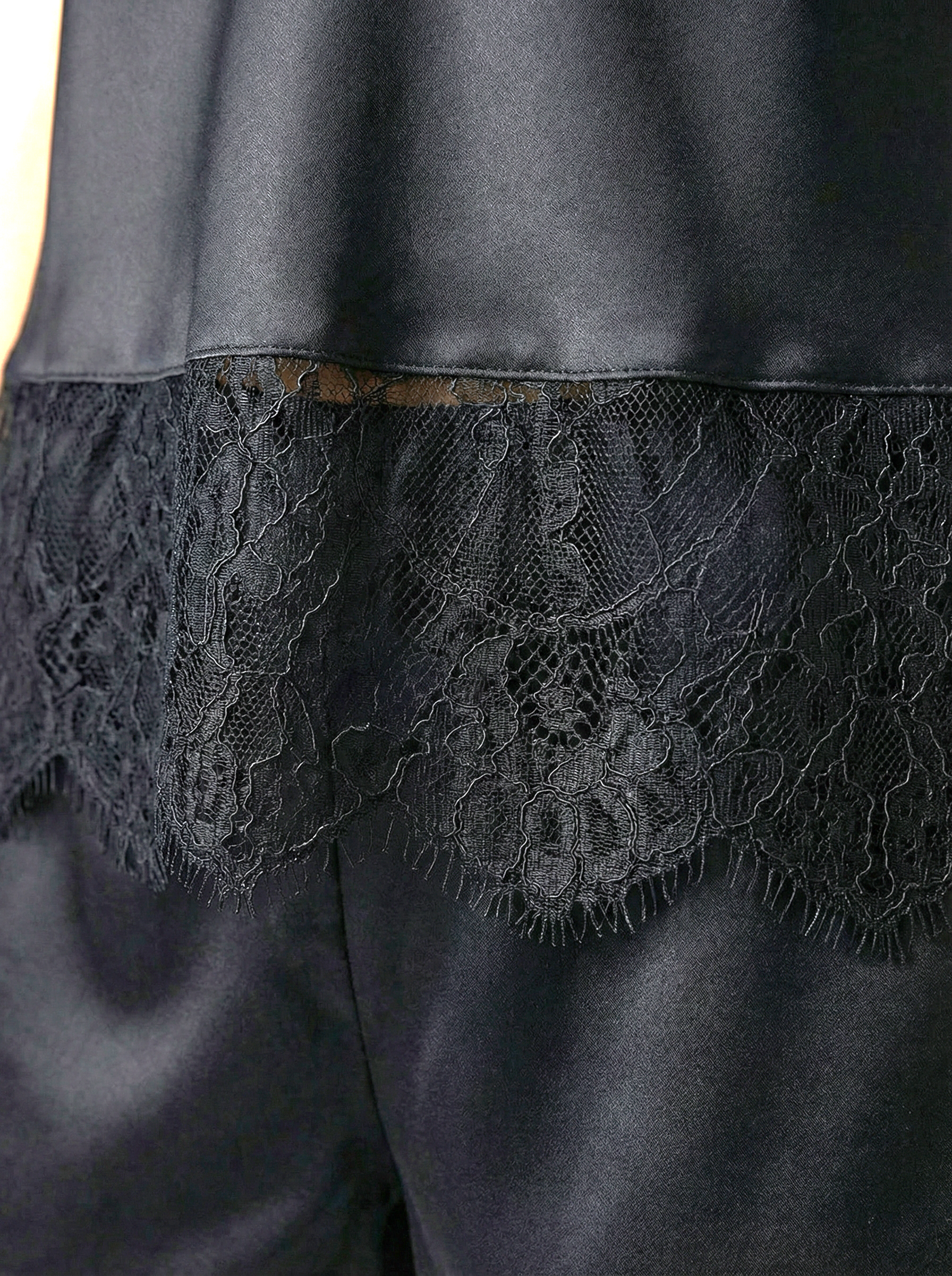 MilenaByParis - Απαλό Σατέν Babydoll με Shorts και Αραχνούφαντη Δαντέλα