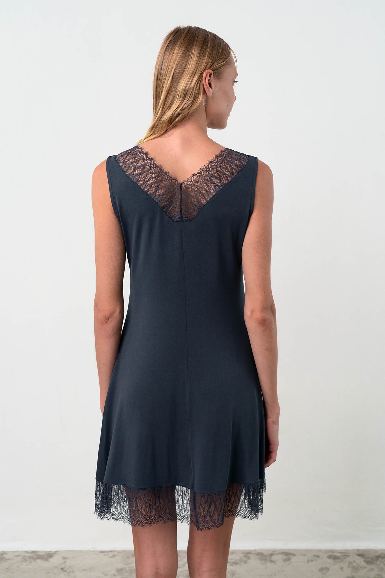https://assets.vampfashion.com/SOFTONE_TMP_IMAGES/4_0066395078.jpg