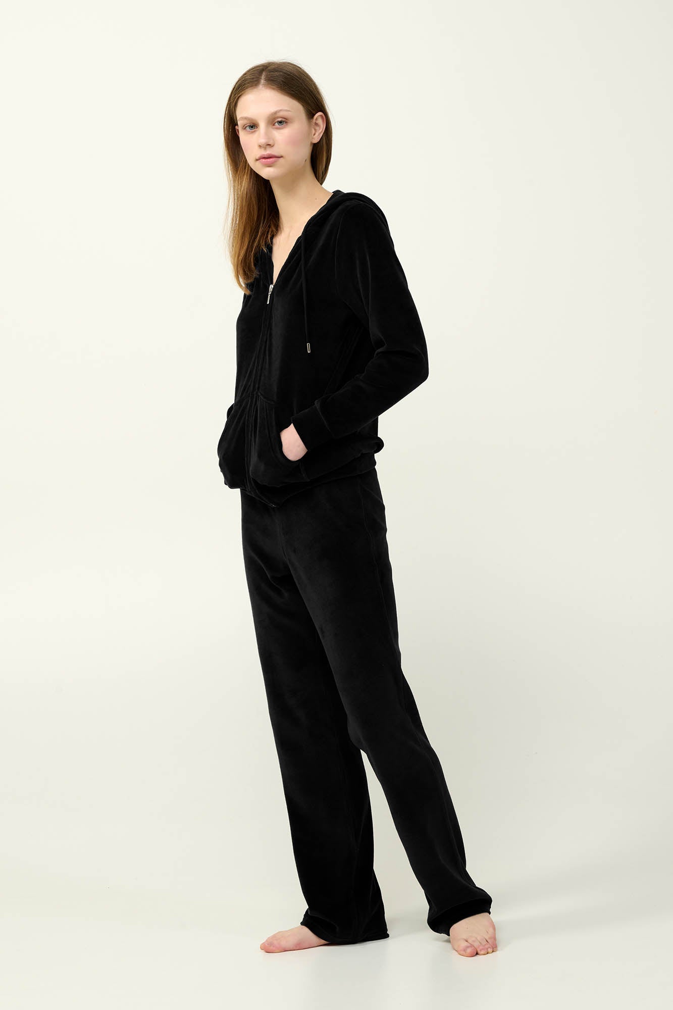 https://assets.vampfashion.com/SOFTONE_TMP_IMAGES/4_0082454253.jpg