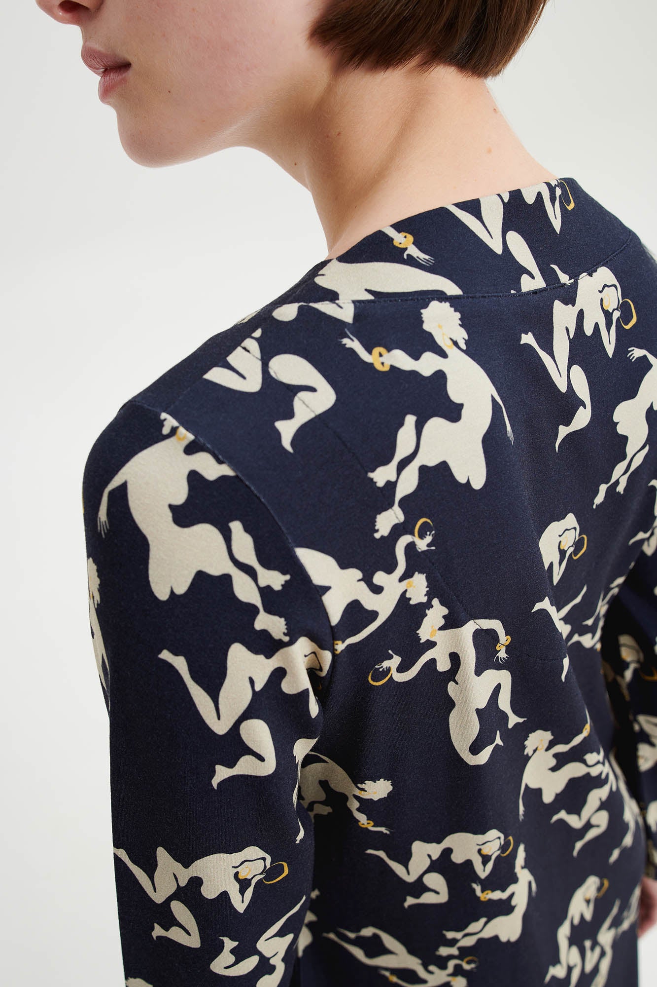 https://assets.vampfashion.com/SOFTONE_TMP_IMAGES/4_0095290875.jpg
