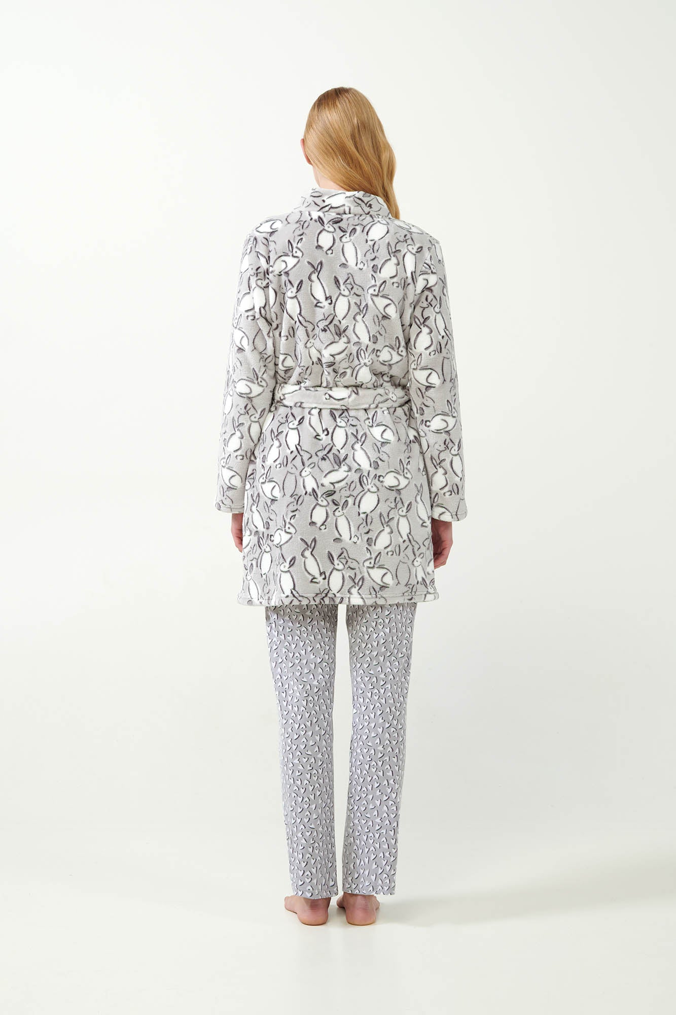 https://assets.vampfashion.com/SOFTONE_TMP_IMAGES/4_0099976922.jpg