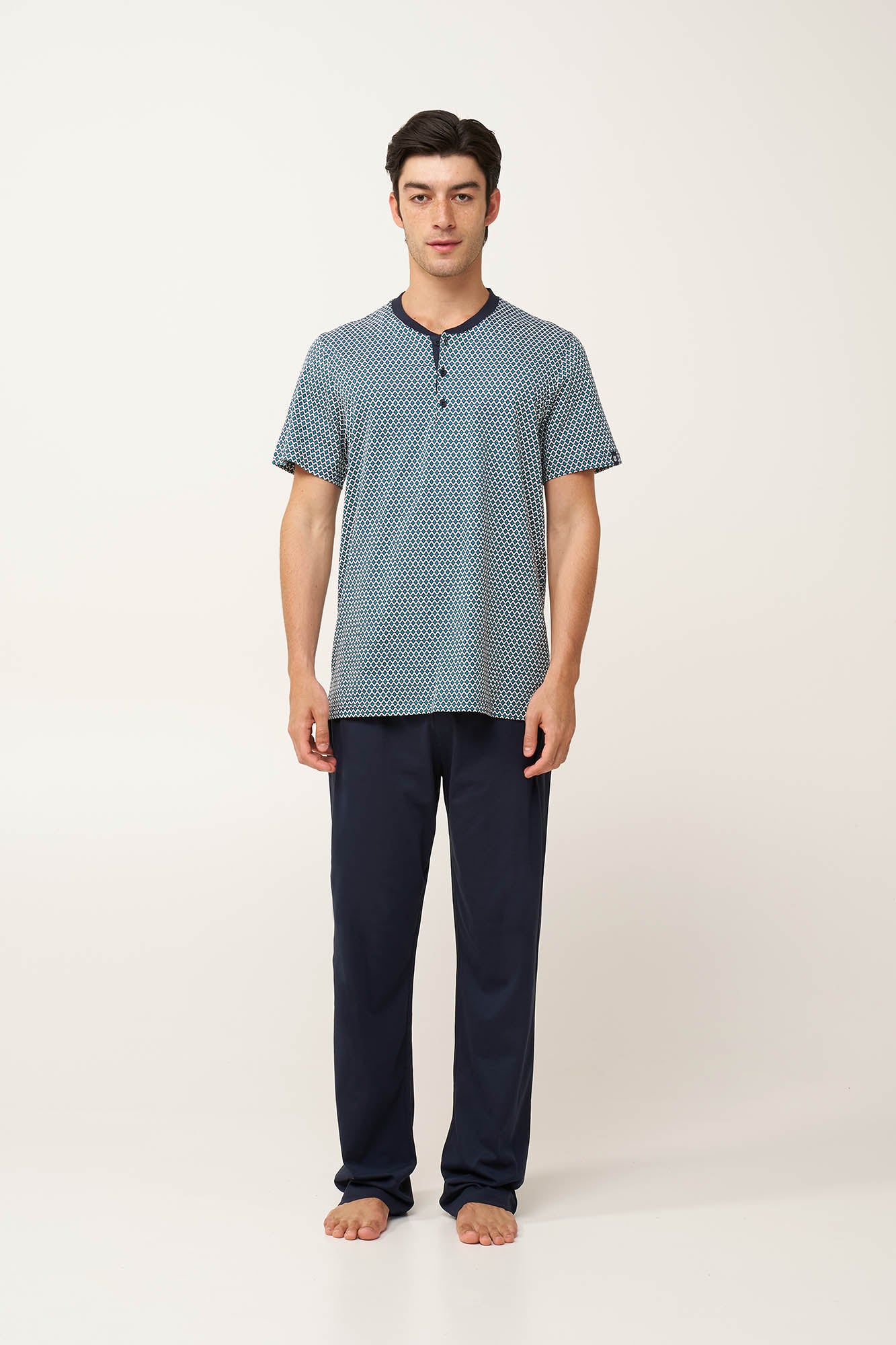 https://assets.vampfashion.com/SOFTONE_TMP_IMAGES/4_0124492858.jpg