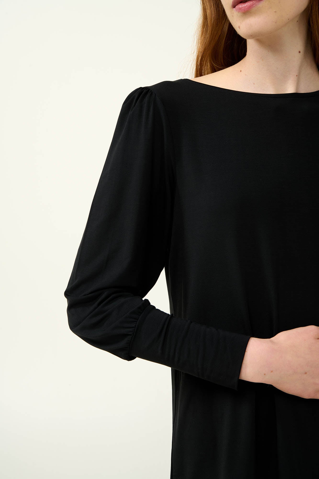https://assets.vampfashion.com/SOFTONE_TMP_IMAGES/4_0140015796.jpg