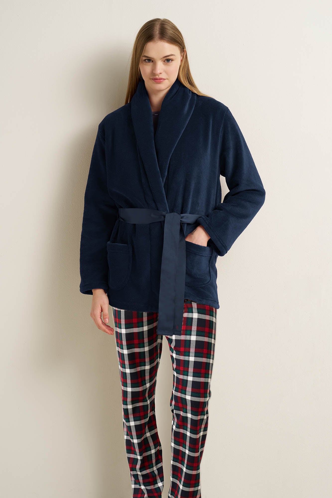 https://assets.vampfashion.com/SOFTONE_TMP_IMAGES/4_0147013835.jpg