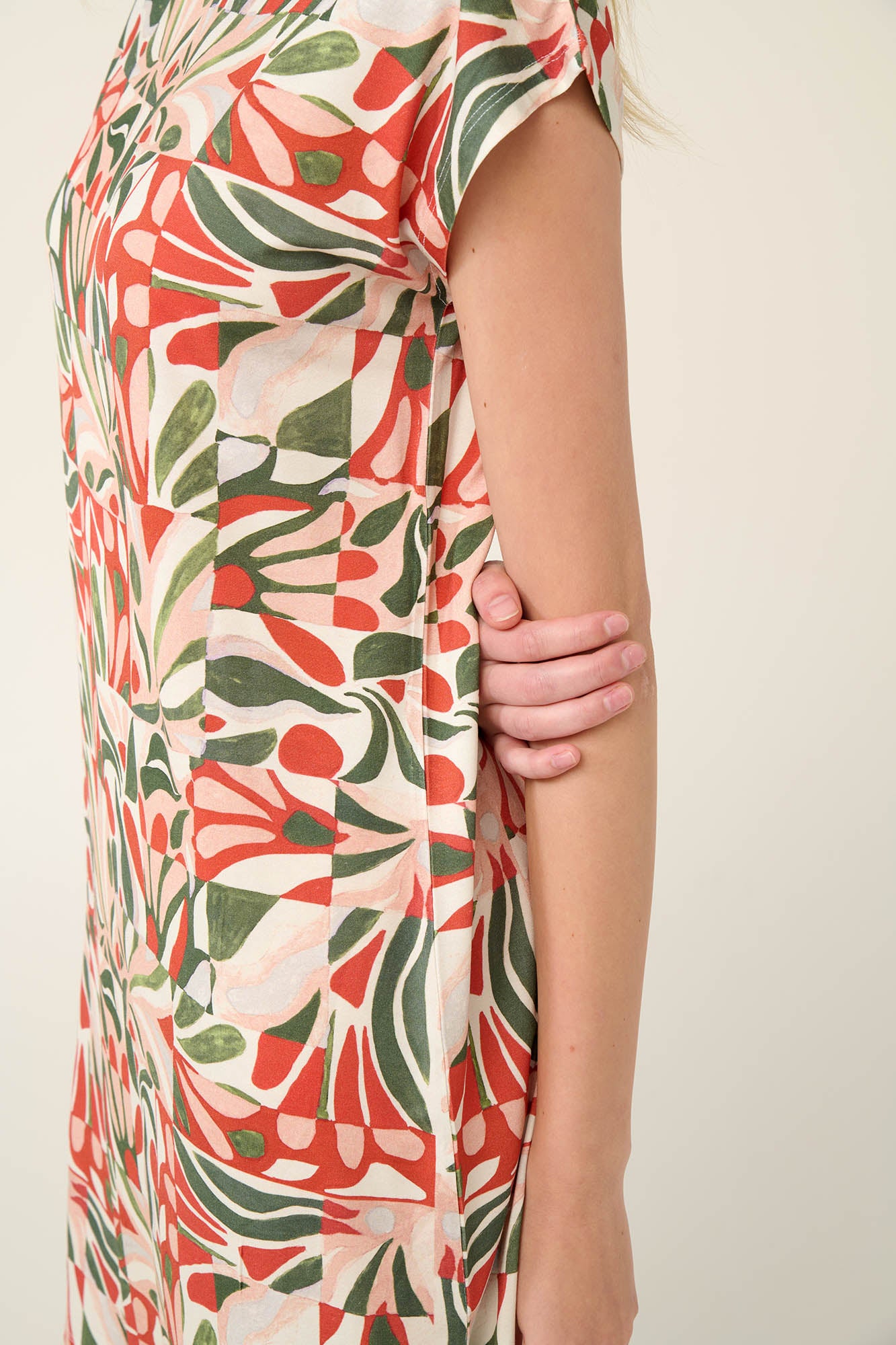 https://assets.vampfashion.com/SOFTONE_TMP_IMAGES/4_0148679362.jpg