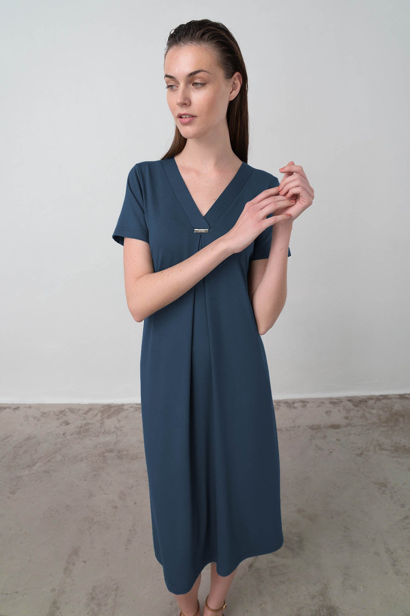 https://assets.vampfashion.com/SOFTONE_TMP_IMAGES/4_0192198889.jpg